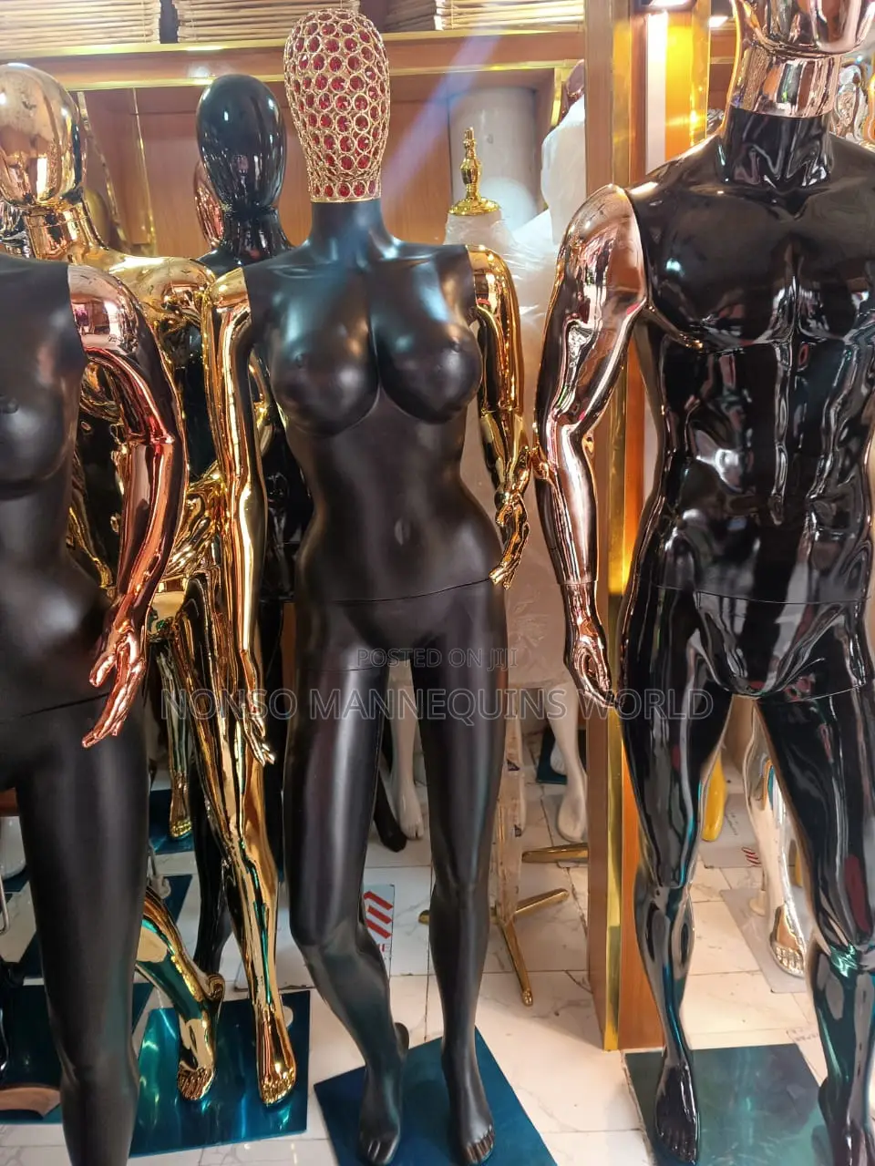Size 12 Net Head(Basket) Black and Gold Female Mannequin