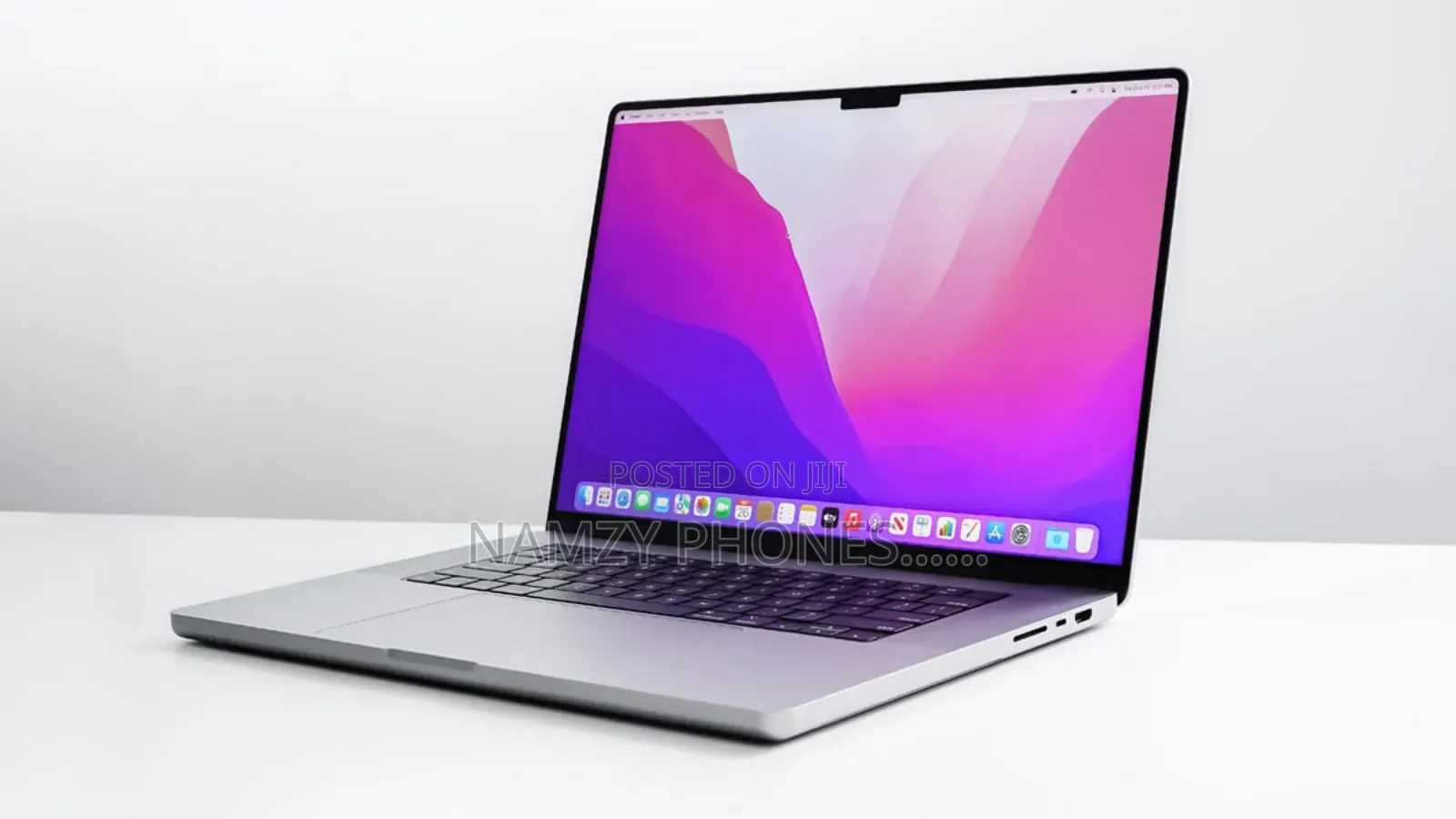 New Laptop Apple MacBook Pro 8GB Apple M3 SSD 512GB