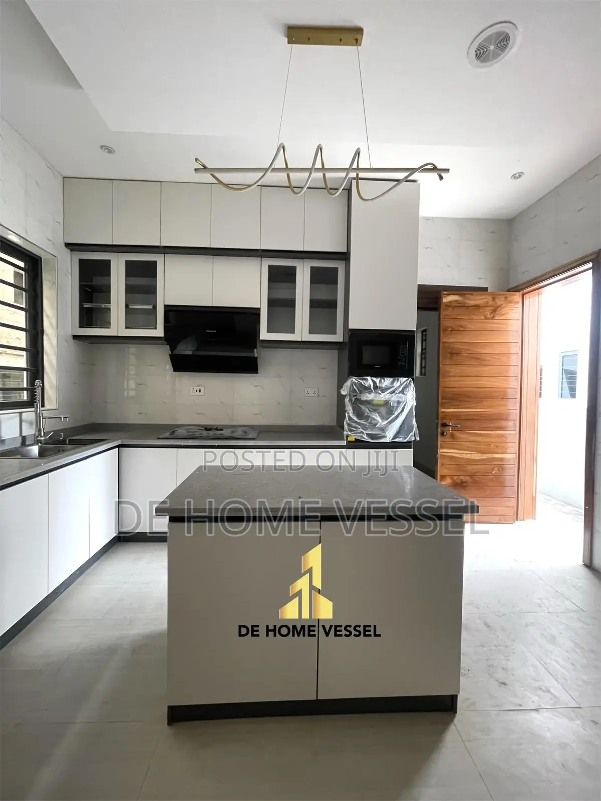 5bdrm Duplex in Lekki for sale