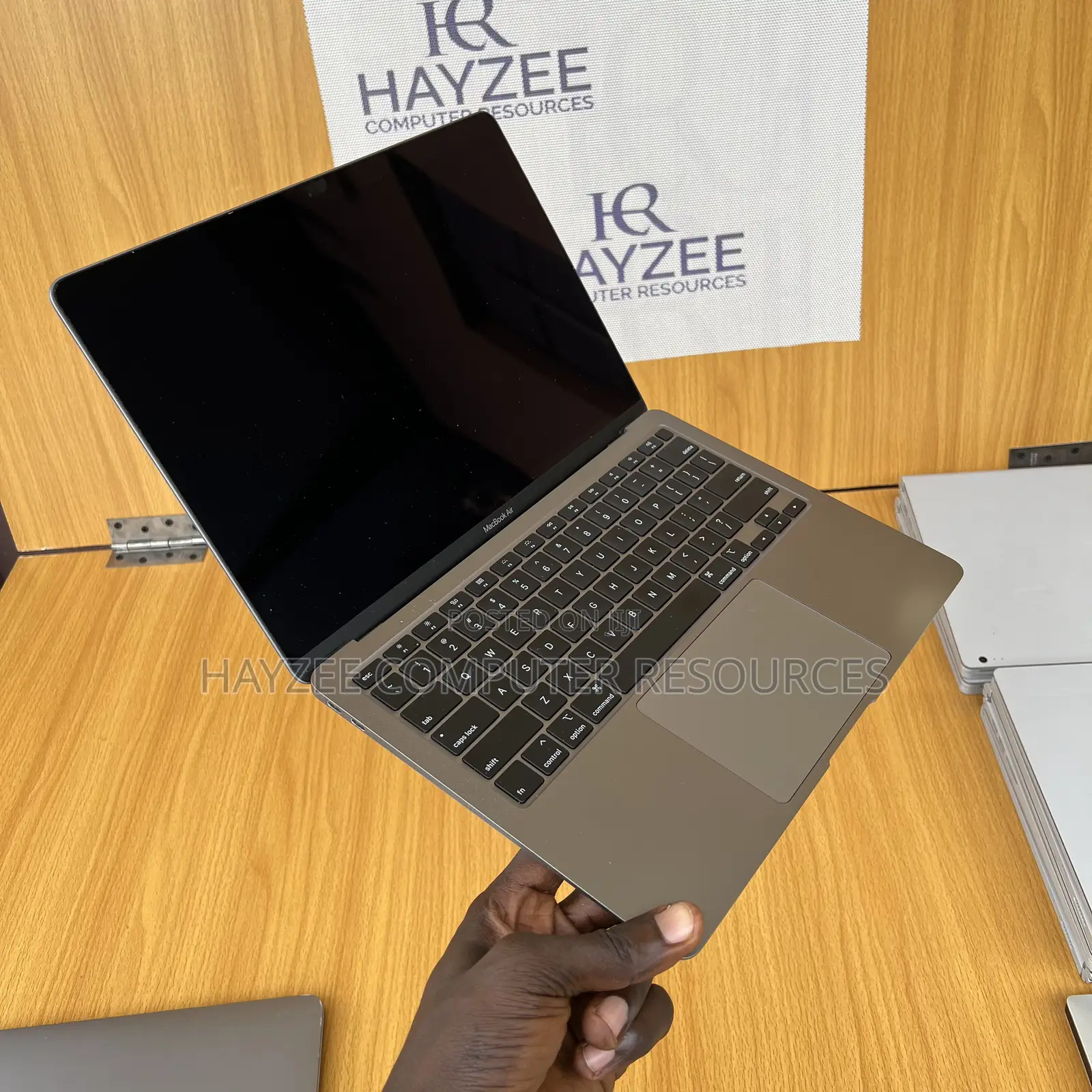 Laptop Apple MacBook 2020 8GB Apple M1 SSD 256GB