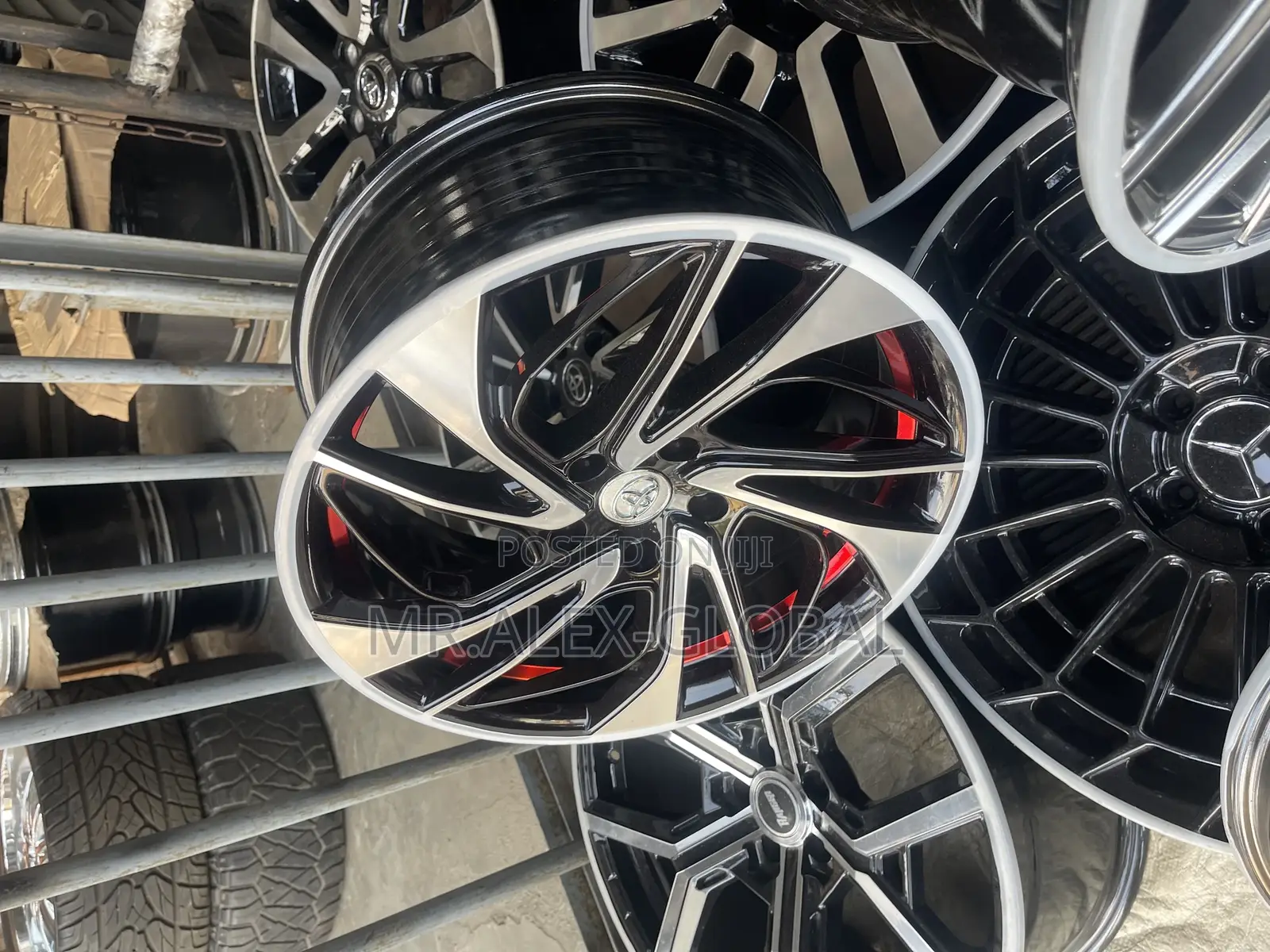 18rim Toyota and Universal