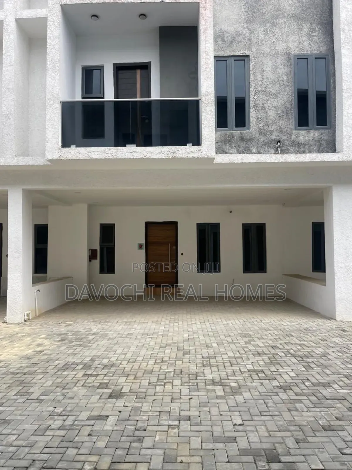4bdrm Duplex in Royal Pine Estate, Lekki for rent