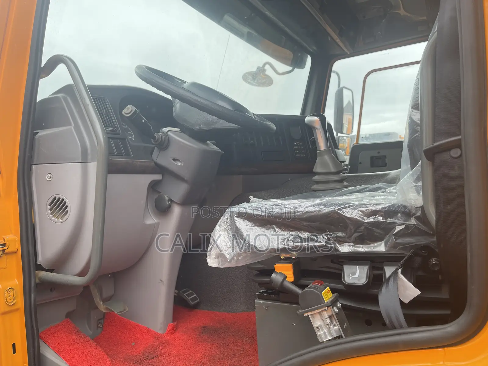 Foreign Used Howo Truck 10 Tyres 2011 Yellow