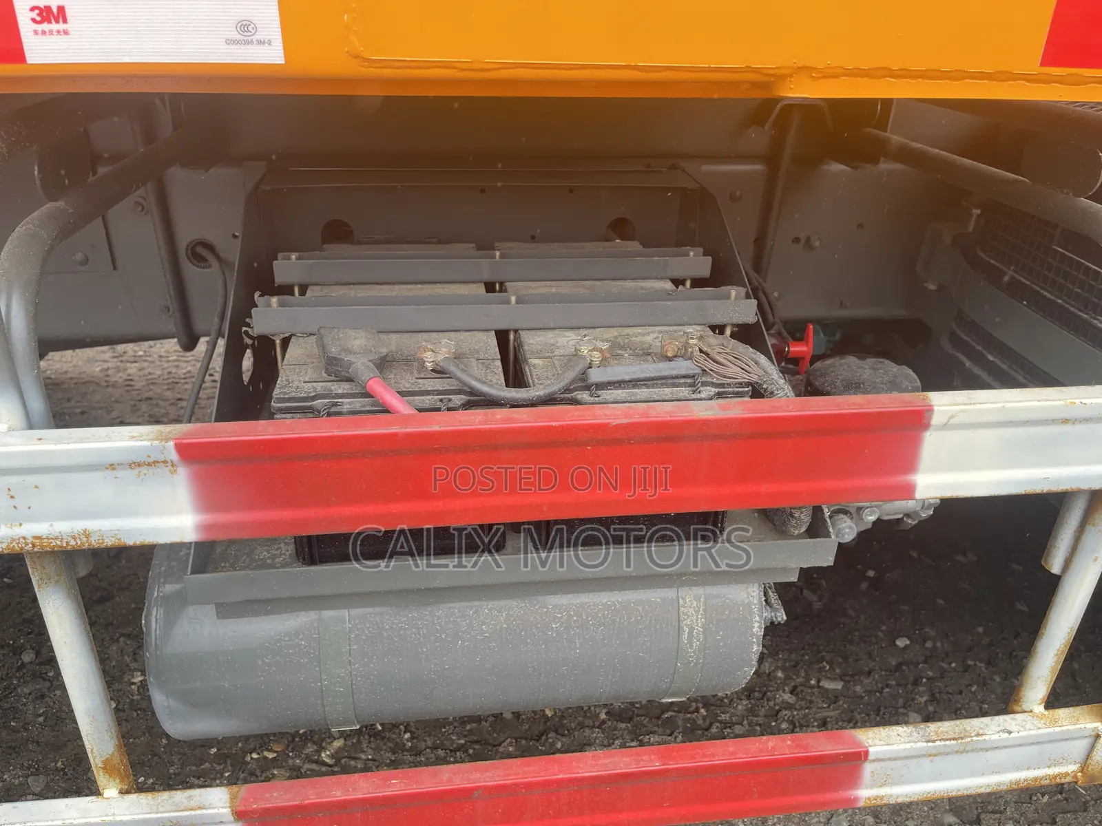 Foreign Used Howo Truck 10 Tyres 2011 Yellow