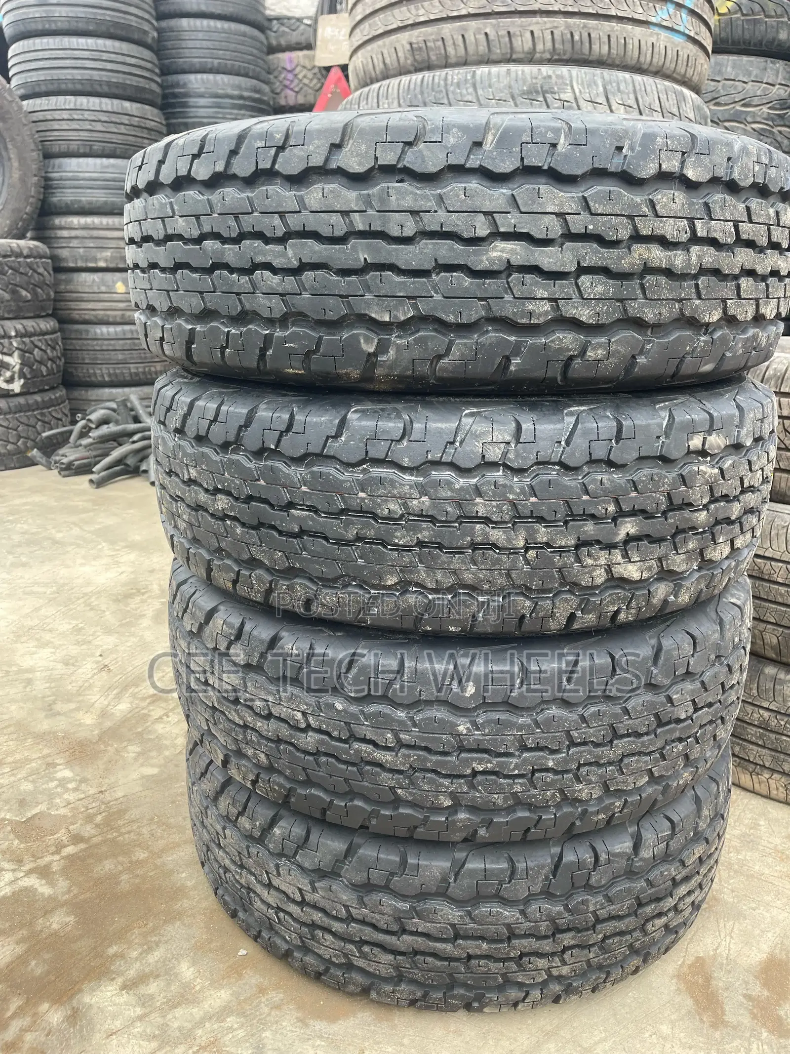 Brand New 235/70r16 Apollo