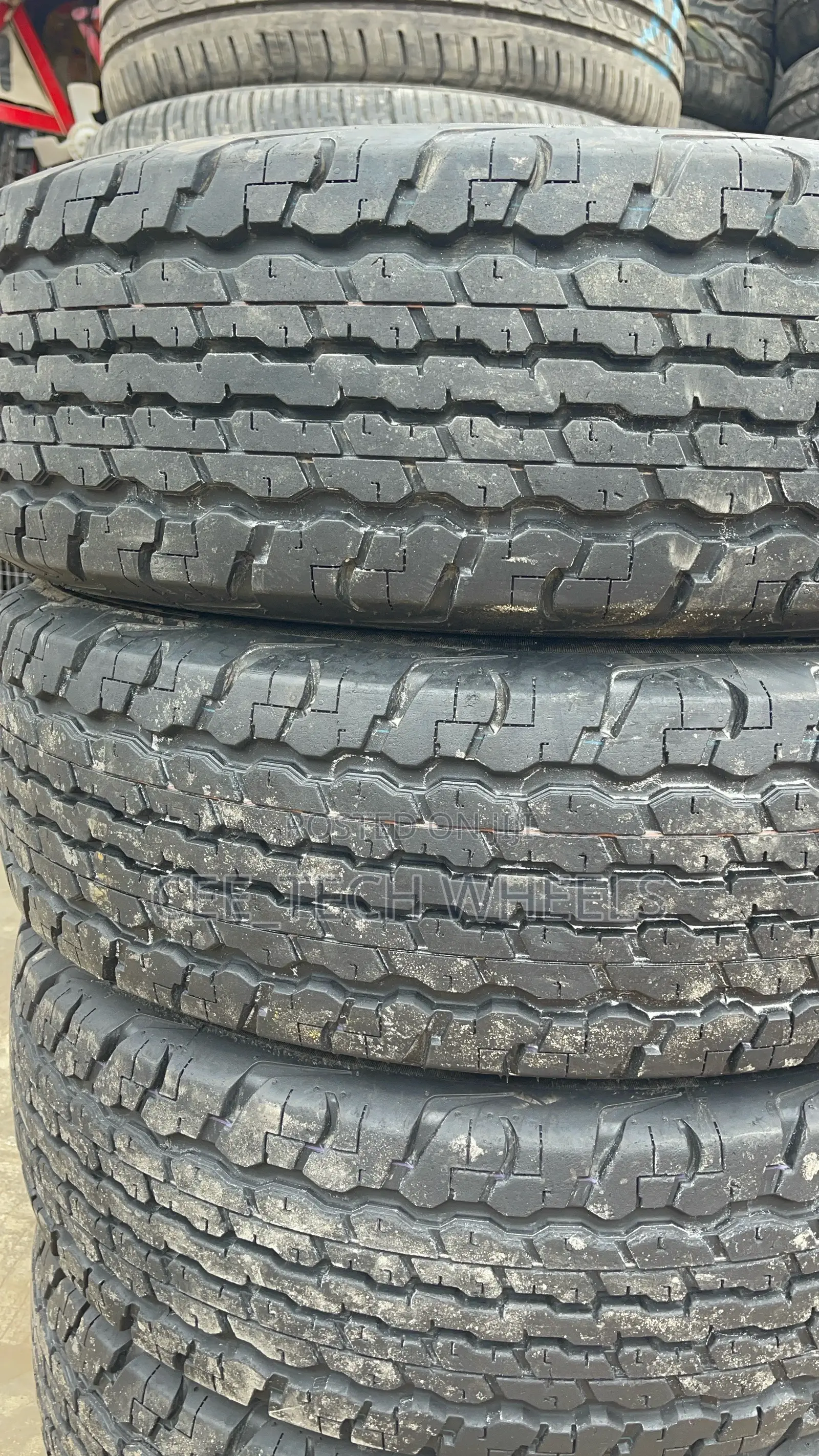 Brand New 235/70r16 Apollo