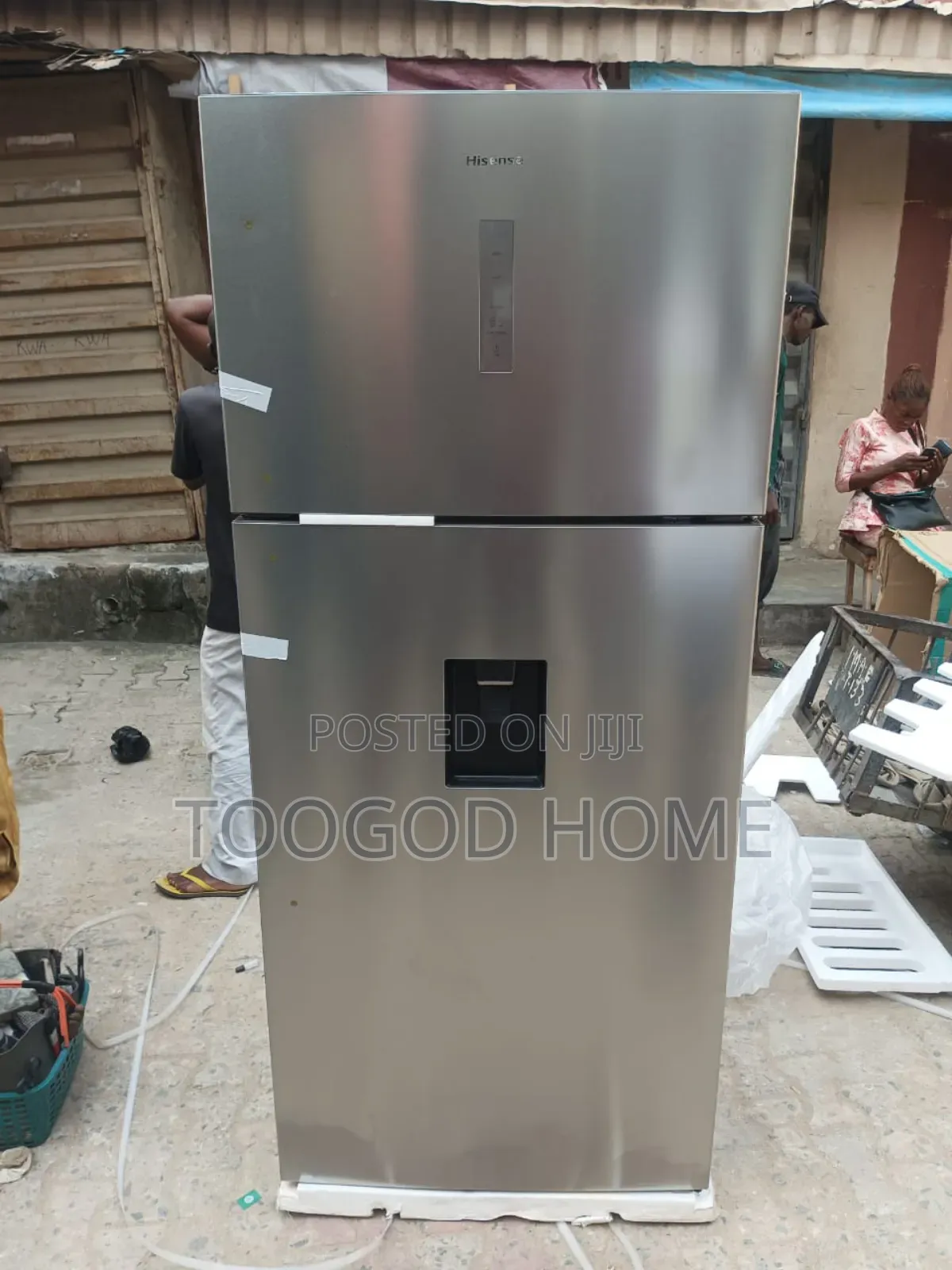HISENSE Giant Refrigerator With Dispenser