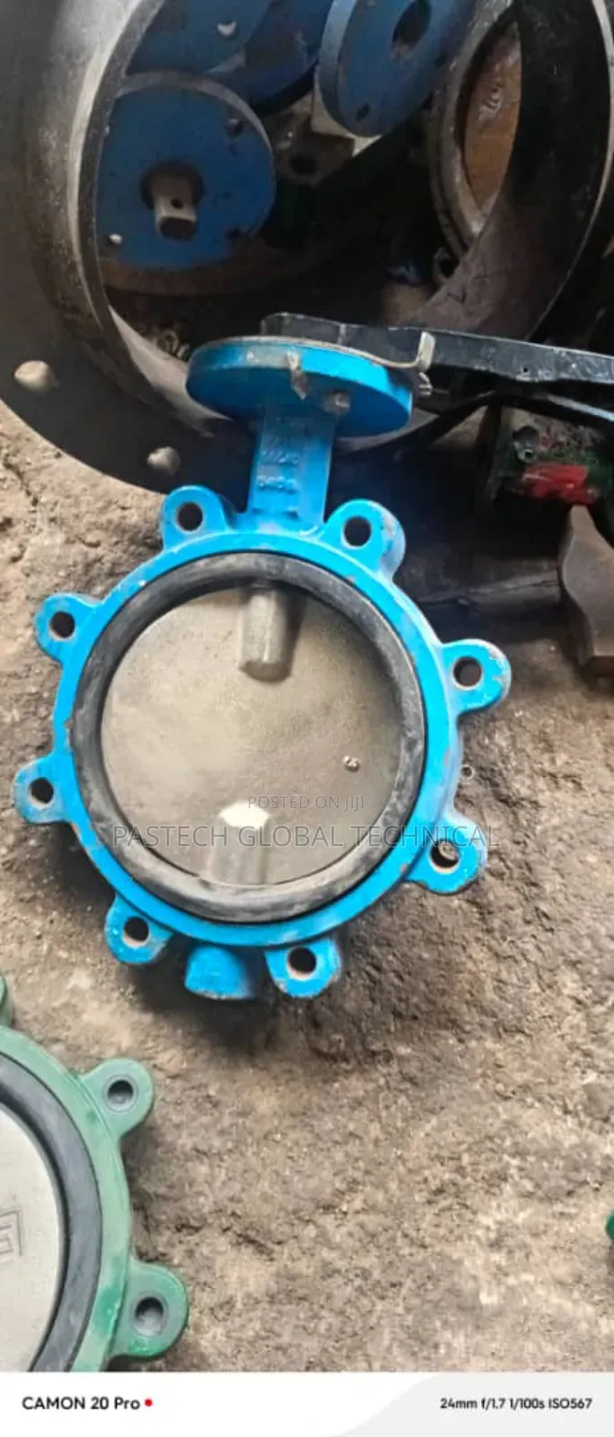 8" C/S Lug Style Butterfly Valve