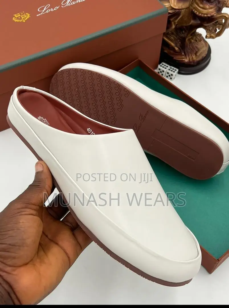 Luxury Italian Mule for Classic Outfits