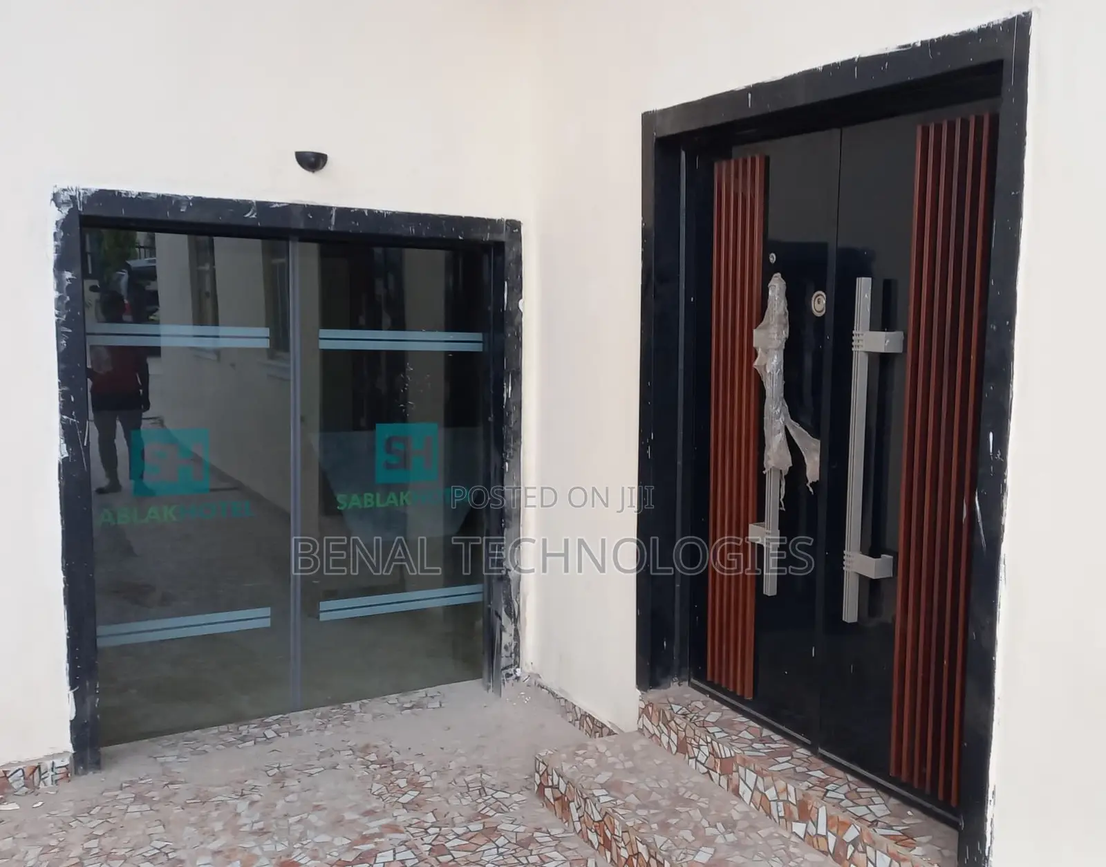 Premium Automatic Sliding Opening Entrance