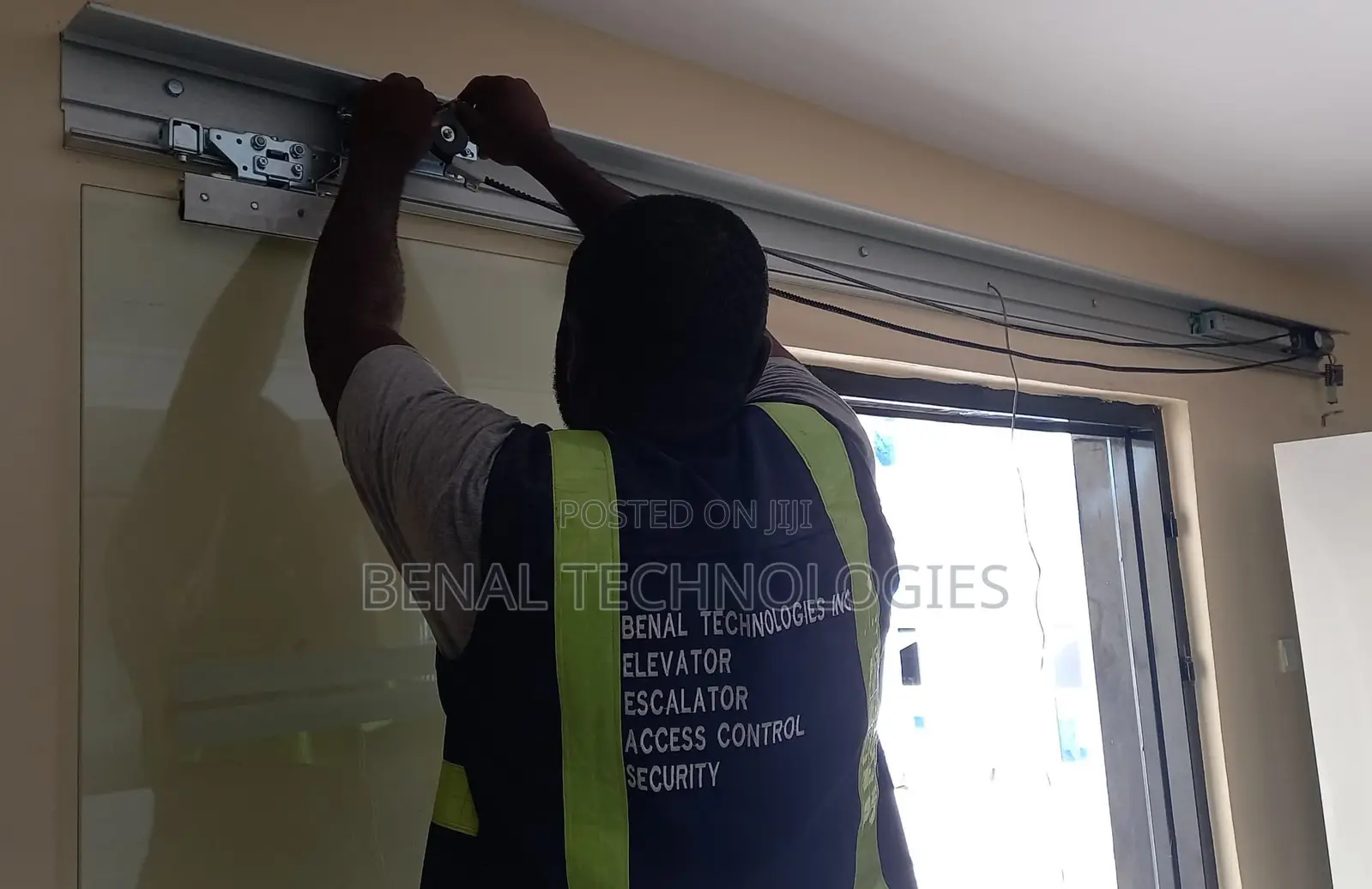 Ikwerre Service for Automatic Sensor Entry Glass Door