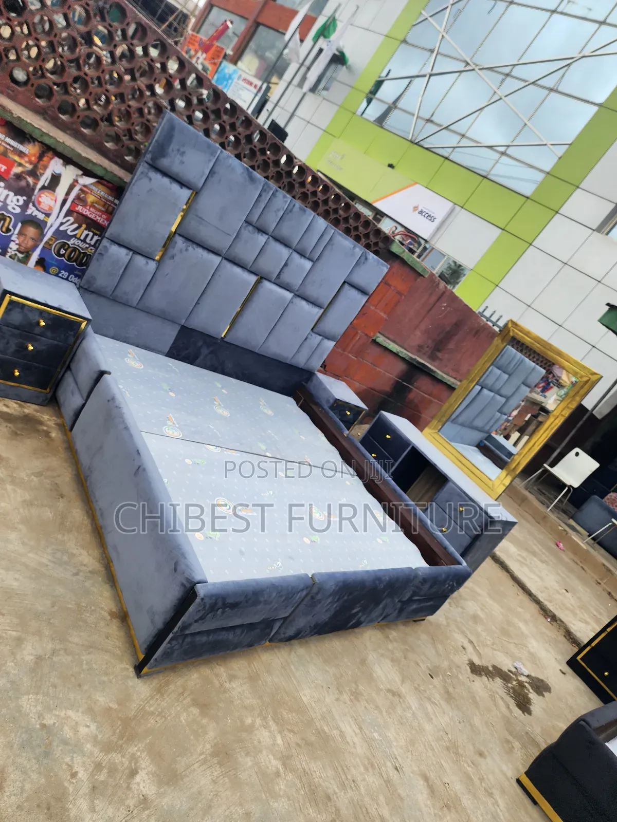 Quality 6by6 Complete Set of Upholstery Padded Bed