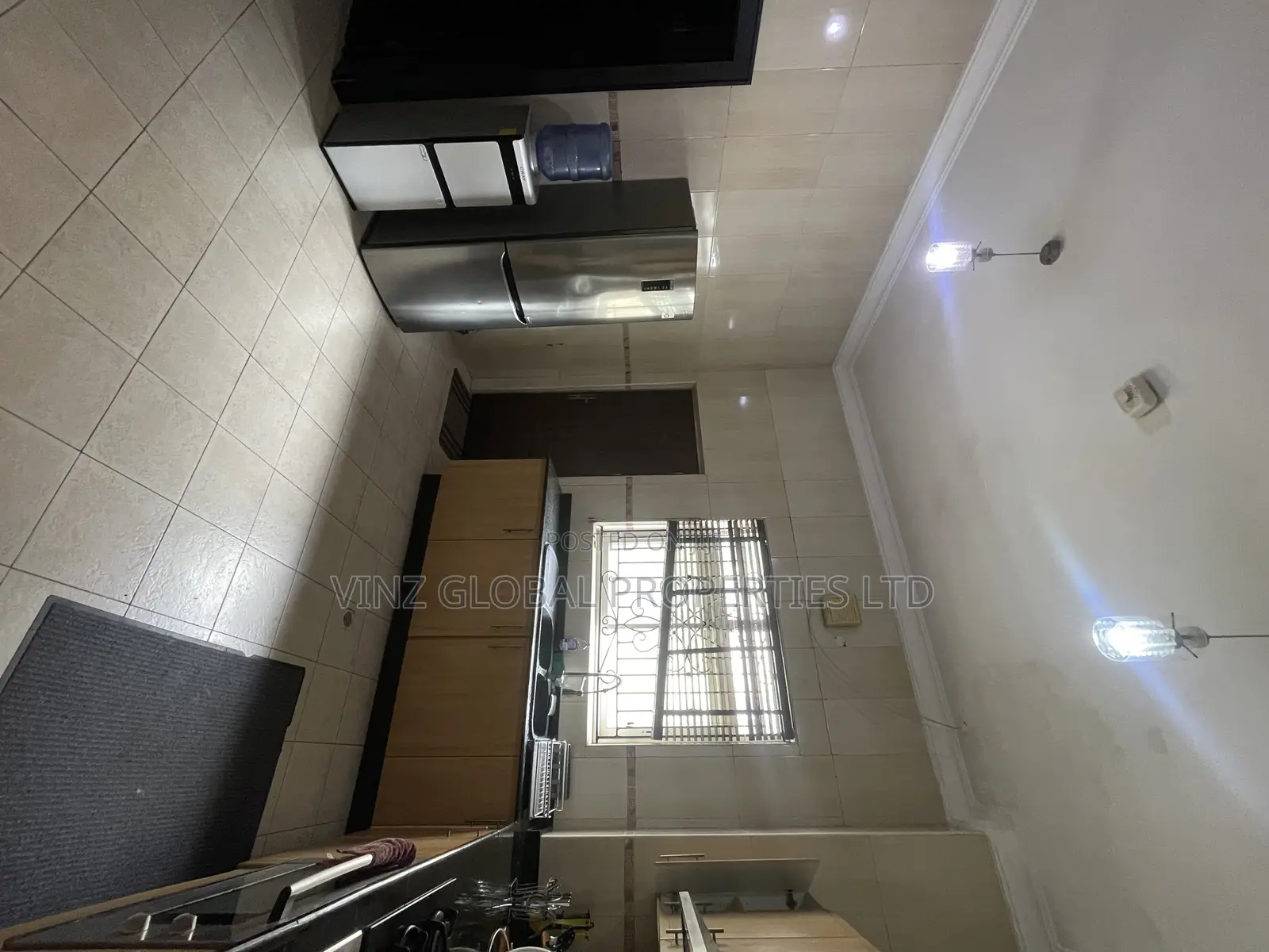 Luxury 3 Bedroom Apartment With a Waterfront View