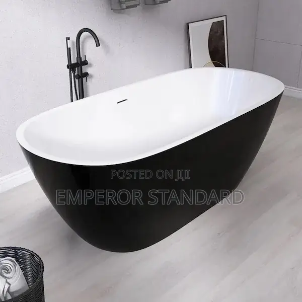 Black and White Freestanding Luxury Bathtub