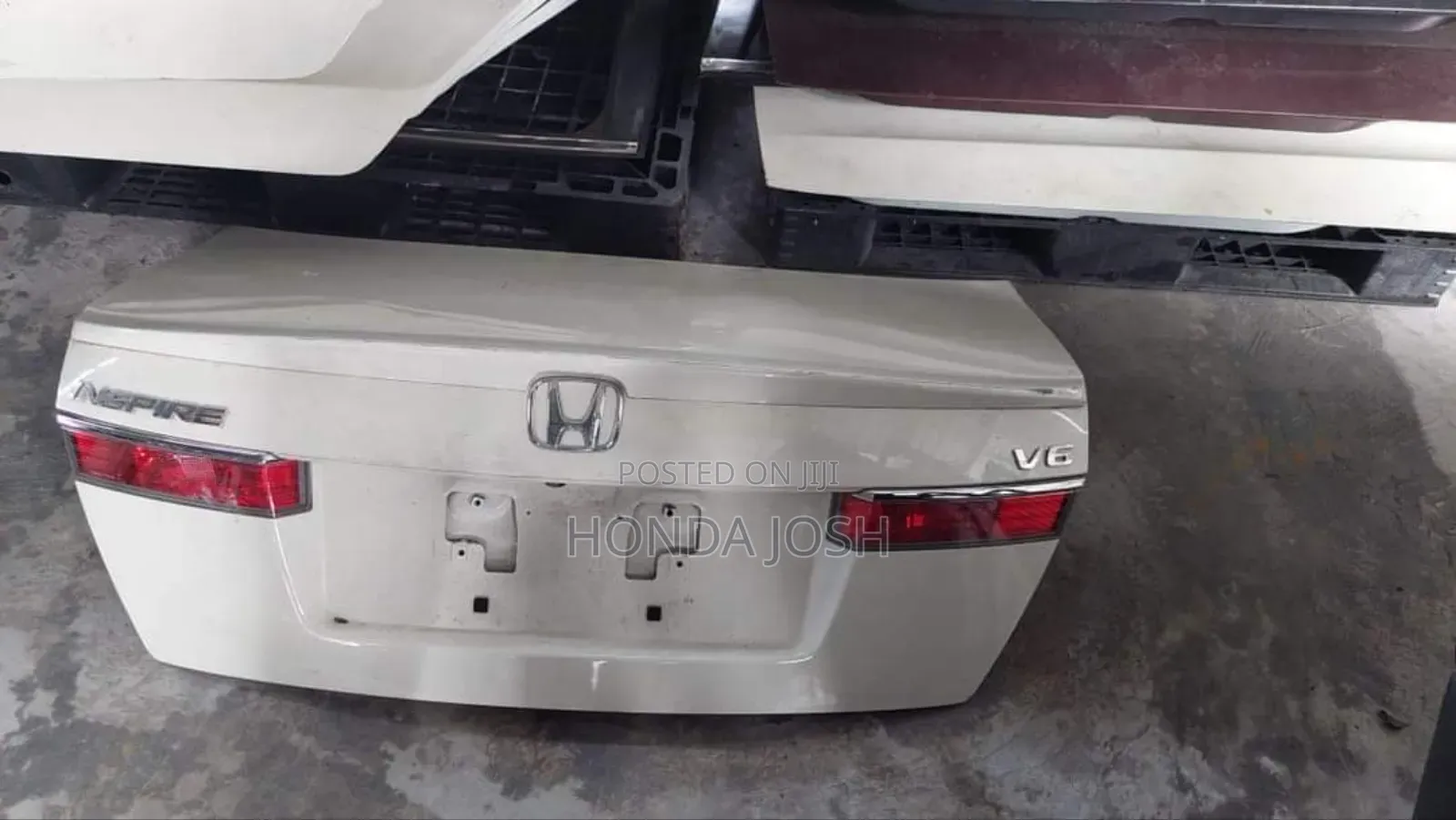 Boot/Trunk Complete 2008-2012 Honda Accord(Very Neat)