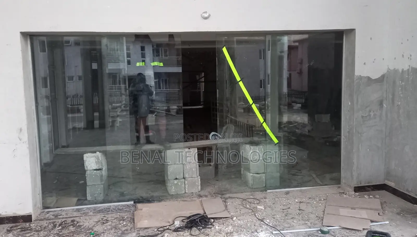Obio-Akpor Automatic Motion-Sensing Door System