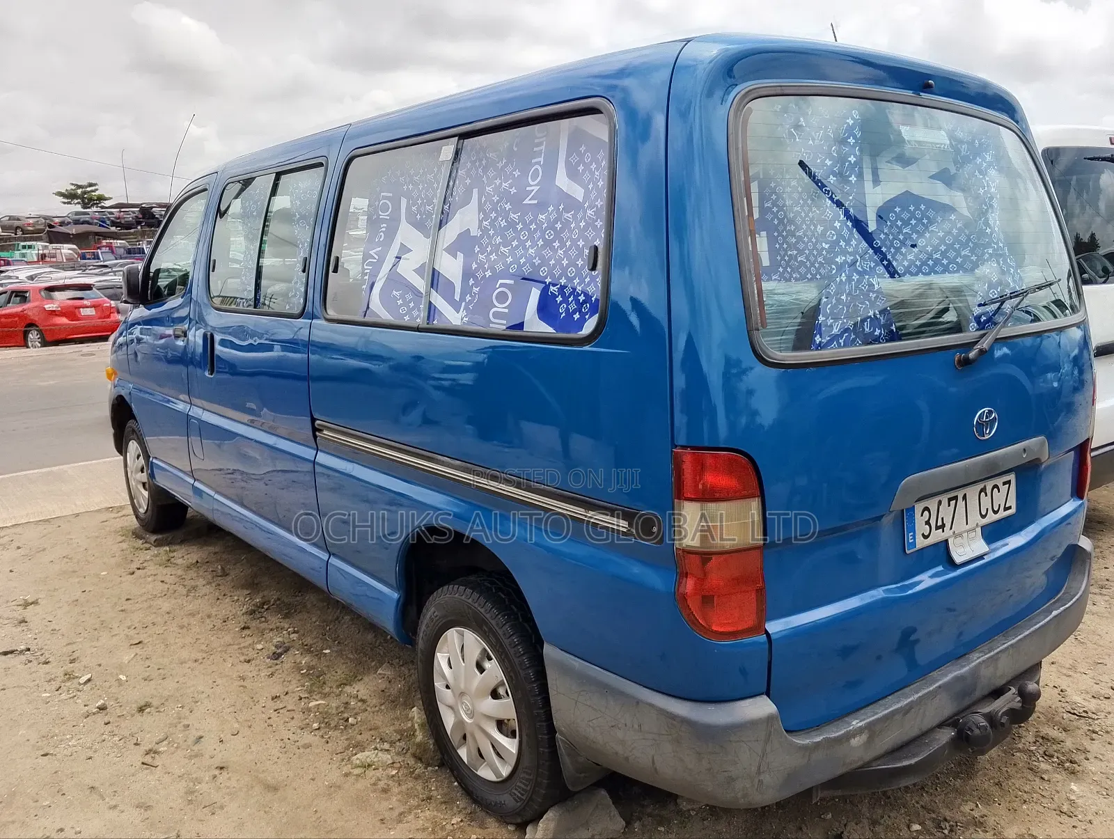 Toyota HiAce 2001 Blue