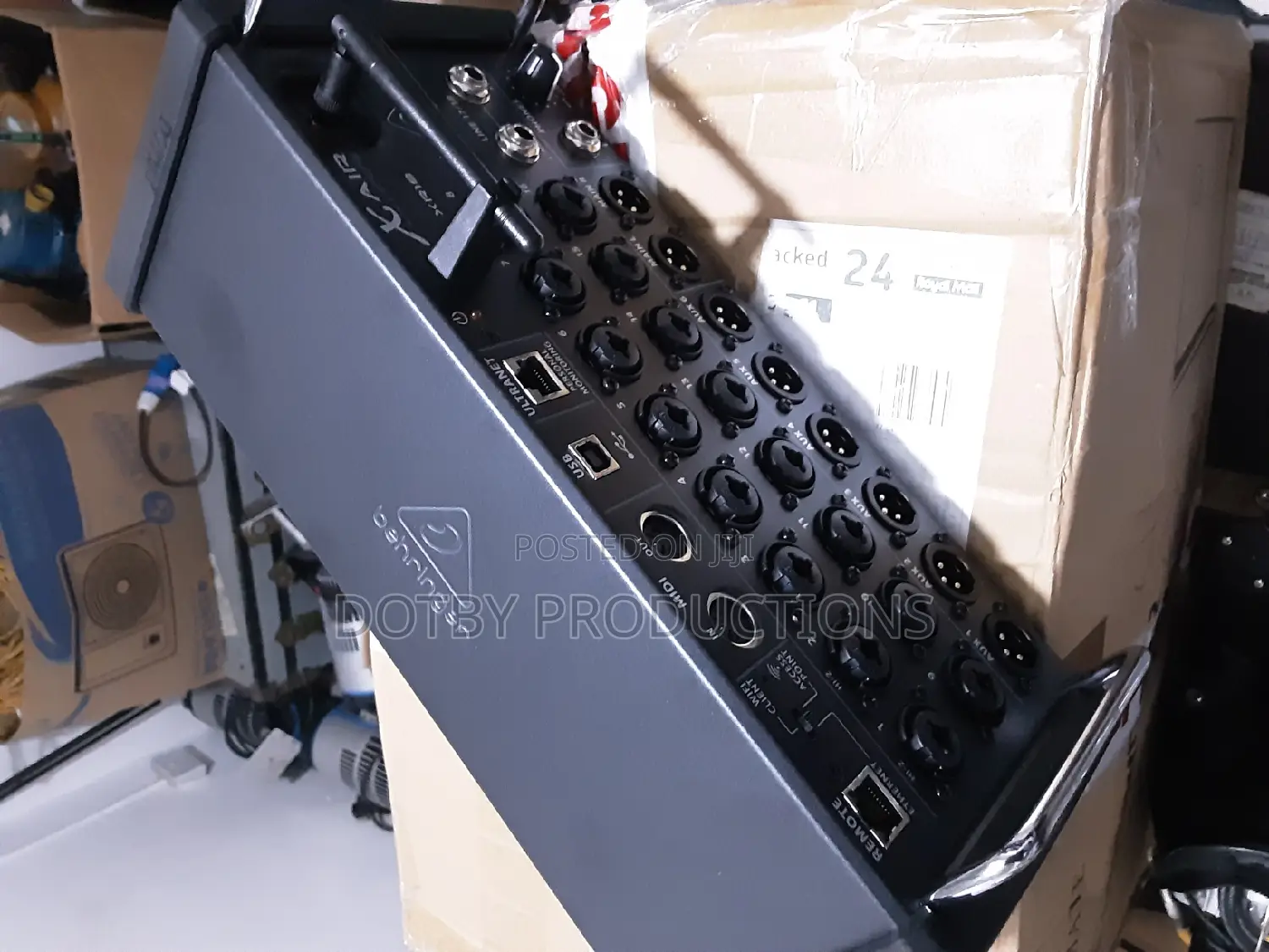 Behringer Xair18 Xr18 for Rent