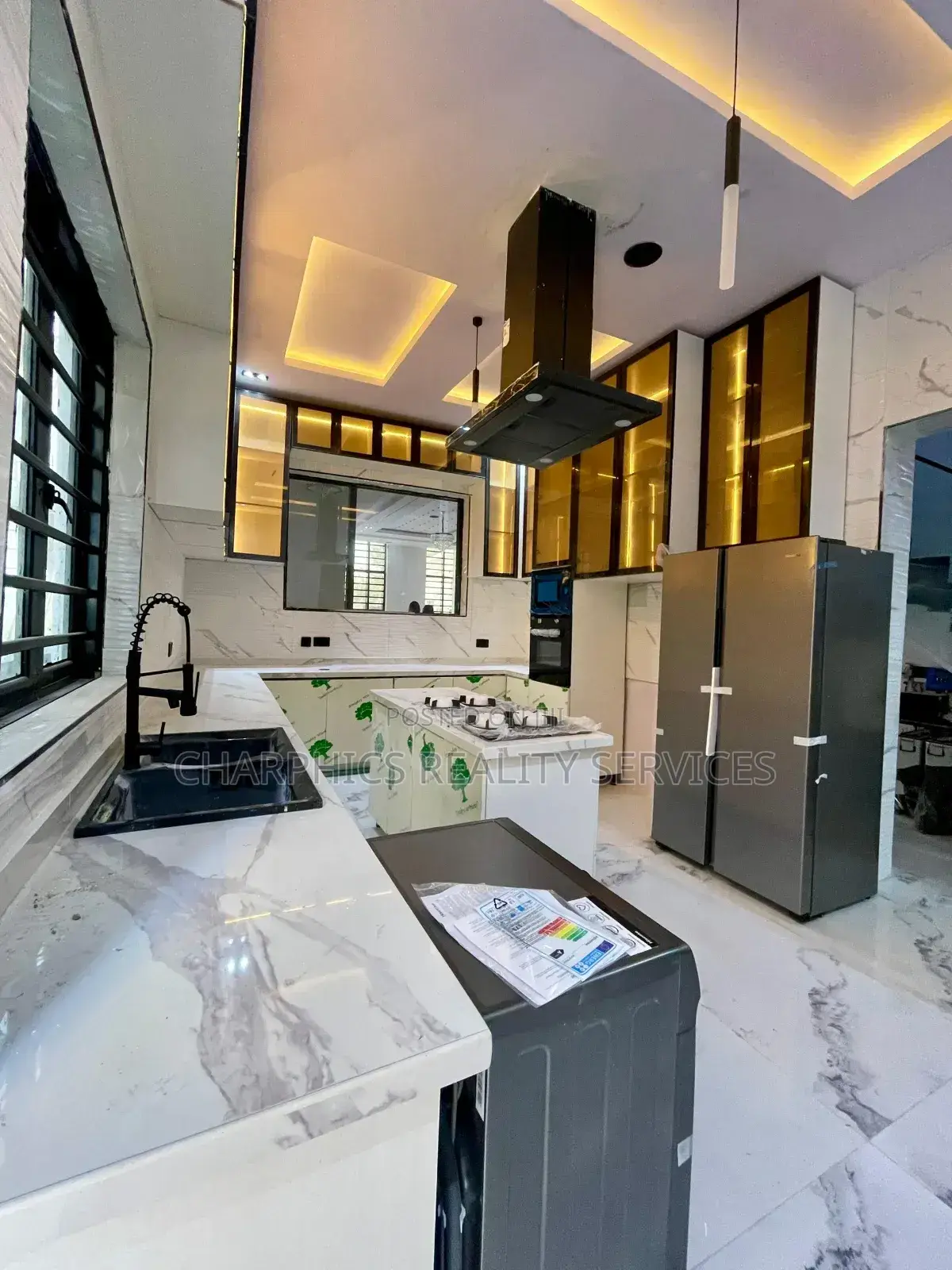 5bdrm Duplex in Ikota for sale