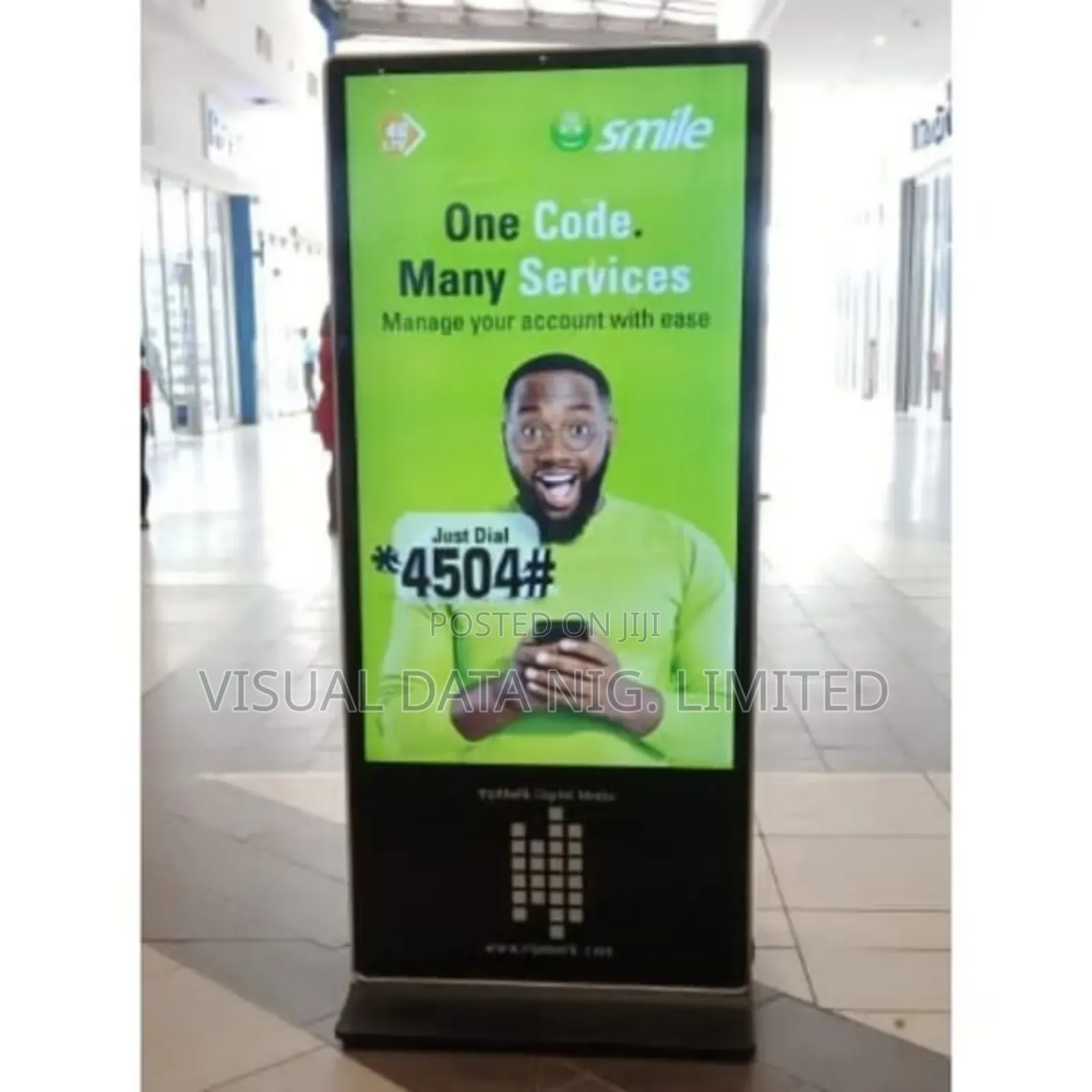 Double Side Wall Mount Advertising Screen 2k Android 2+ 16G