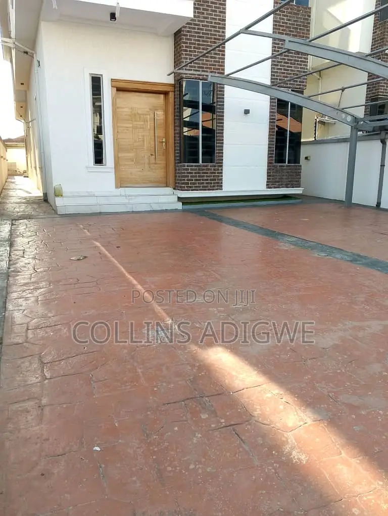 5bdrm Duplex in Oletu Osapa London for sale