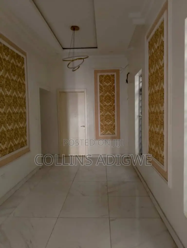 5bdrm Duplex in Oletu Osapa London for sale