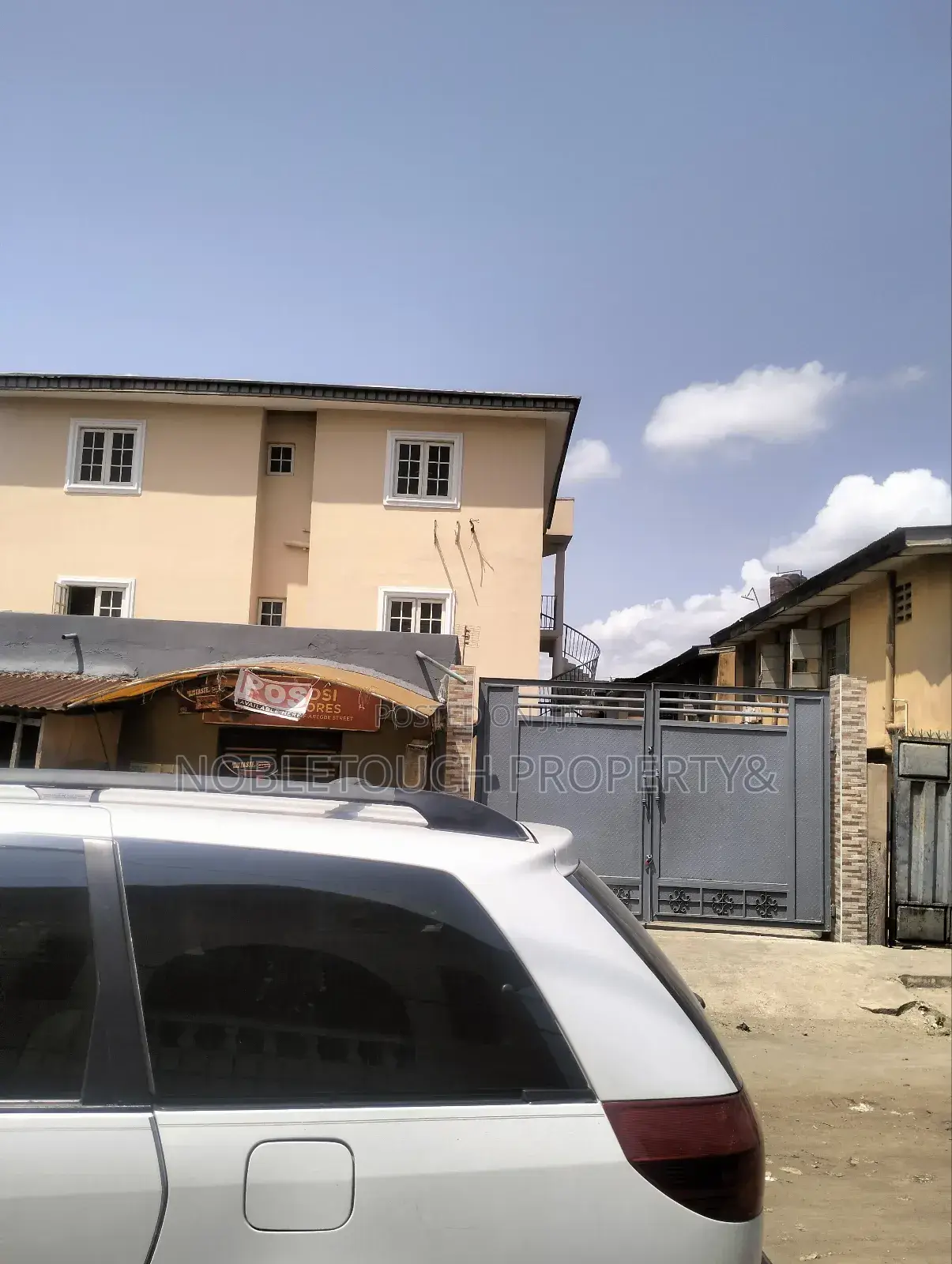 3bdrm Block of Flats in Ago Palace Way Ago for sale