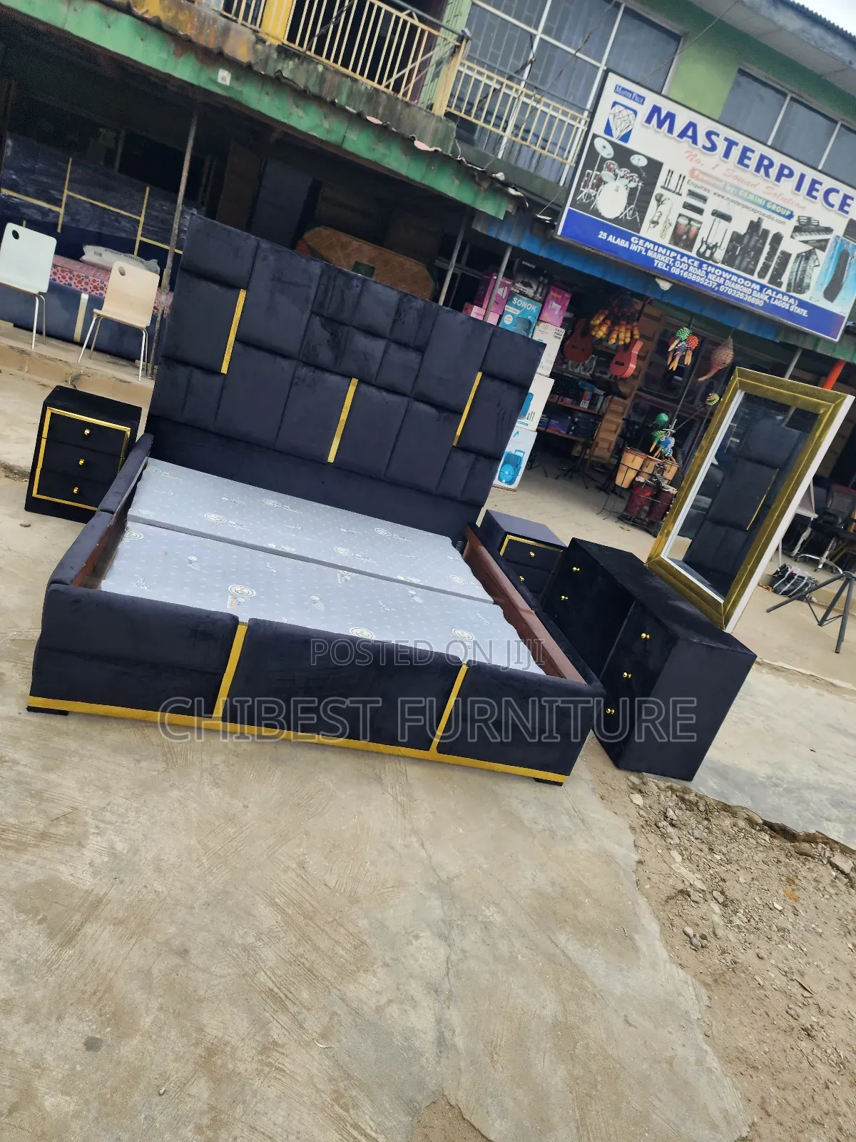Quality 6by6 Complete Set of Upholstery Padded Bed