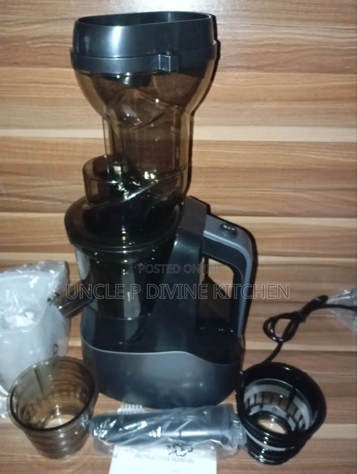 Popular Ugasun 3in1 Slow Juicer, Large Feeder, 150 Watts.