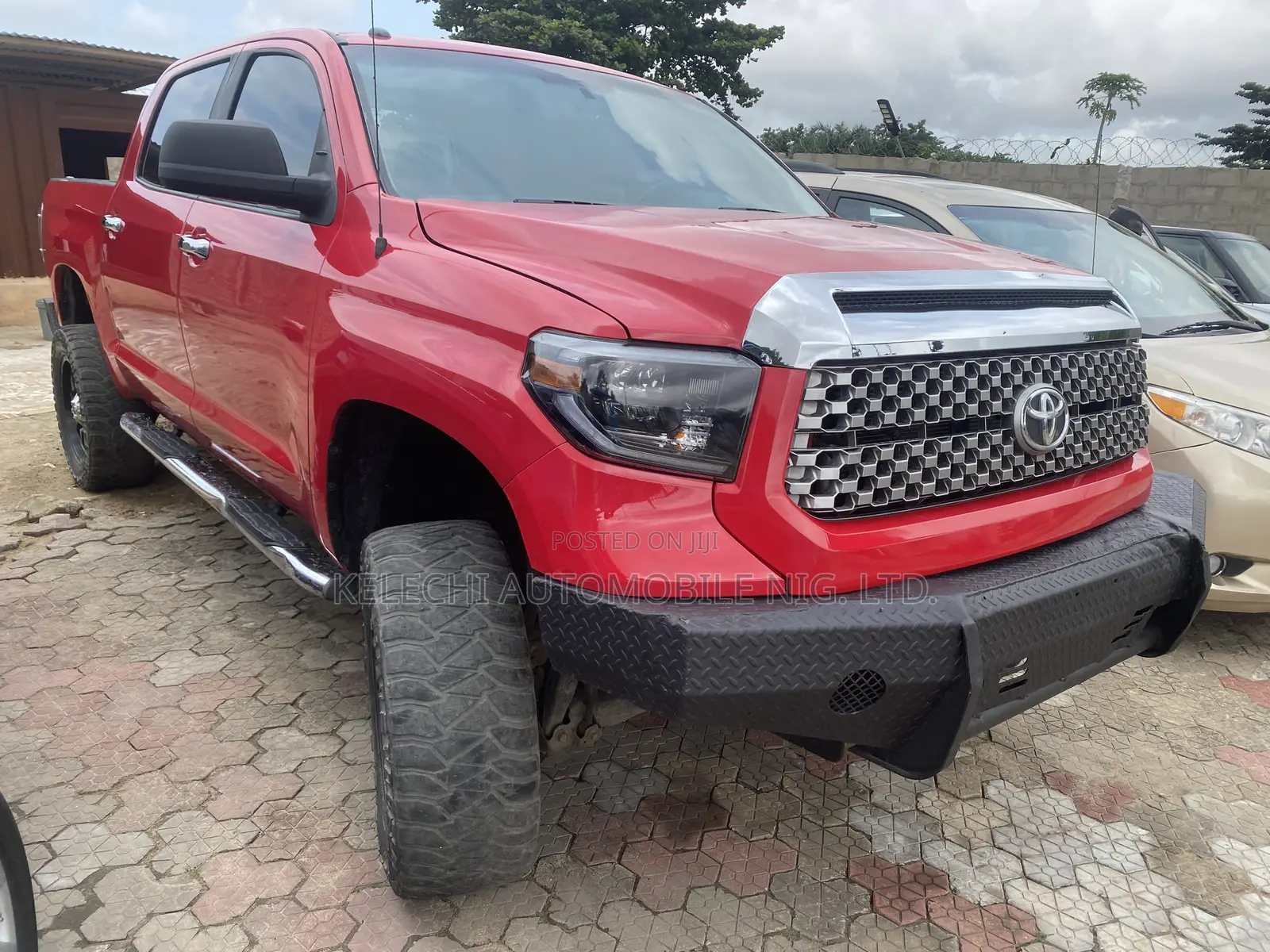 Toyota Tundra 2014 Red