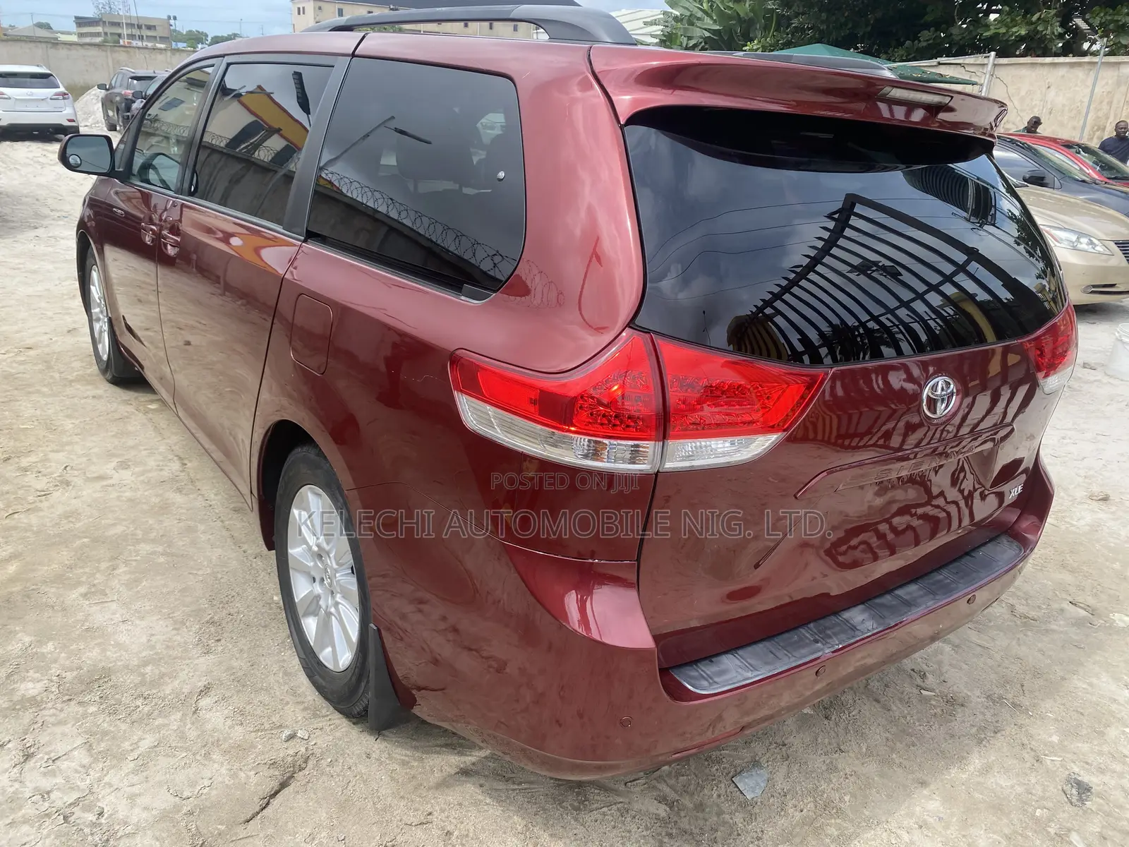 Toyota Sienna XLE 7 Passenger 2011 Red
