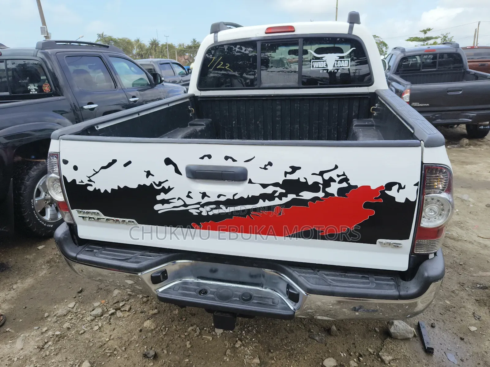 Toyota Tacoma 2015 White