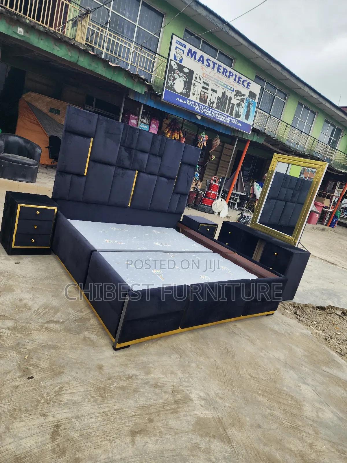 Quality 6by6 Complete Set of Upholstery Padded Bed