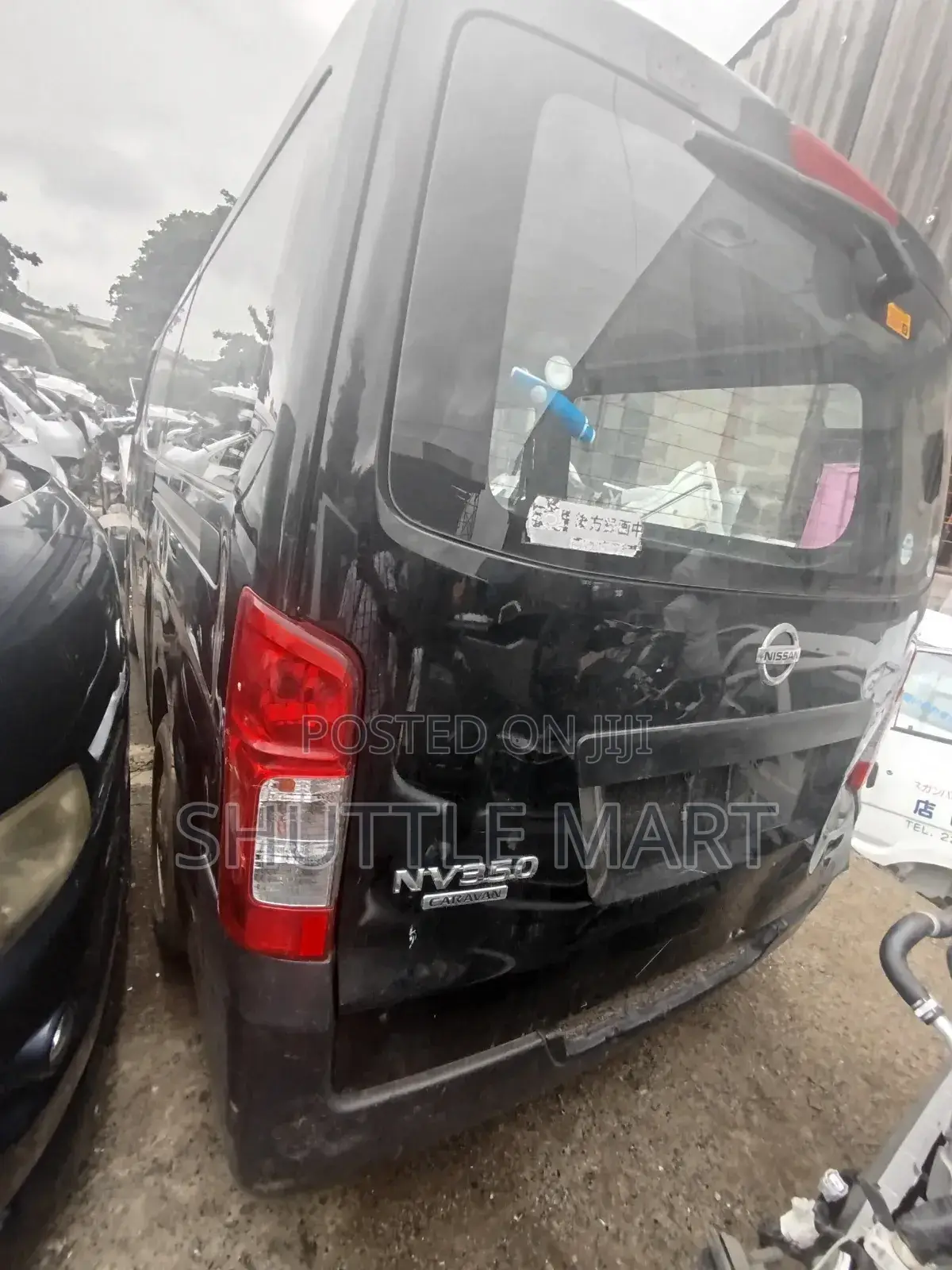 Toyota HiAce 2011 Black