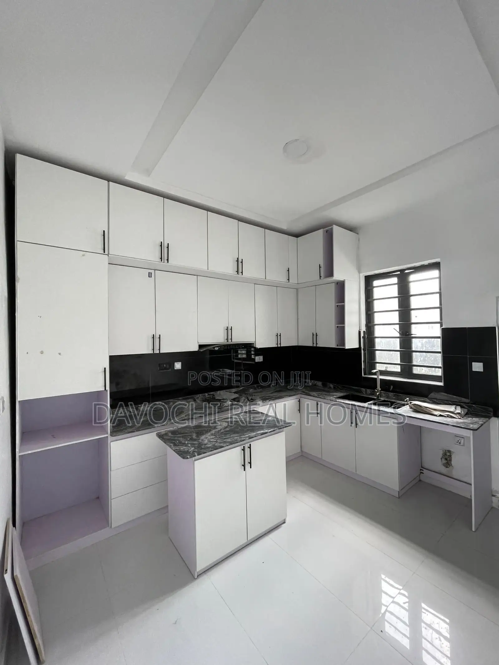 4bdrm Duplex in Off Lekki-Epe Expressway for sale