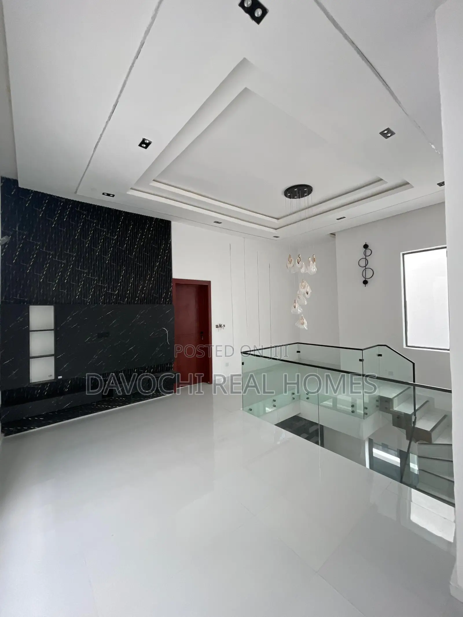 5bdrm Duplex in Off Lekki-Epe Expressway for sale