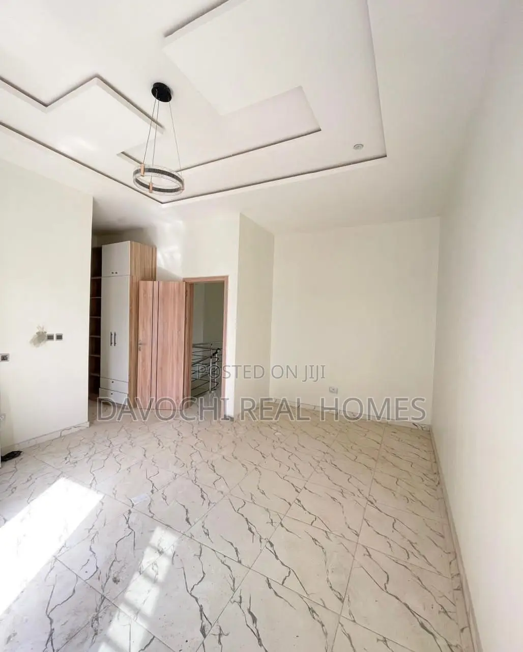 4bdrm Duplex in Ikota for sale