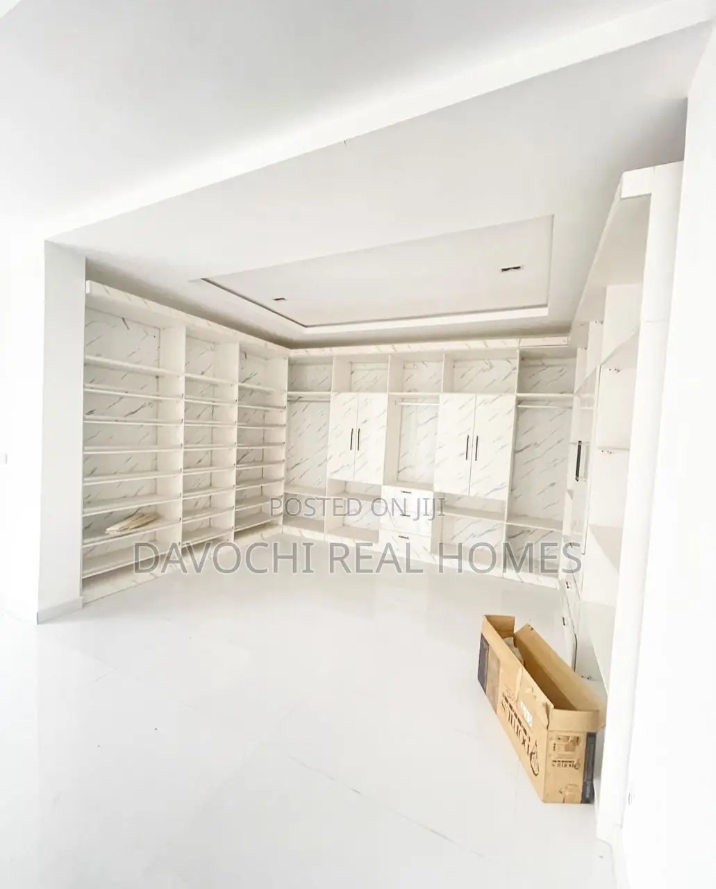 5bdrm Duplex in Off Lekki-Epe Expressway for sale