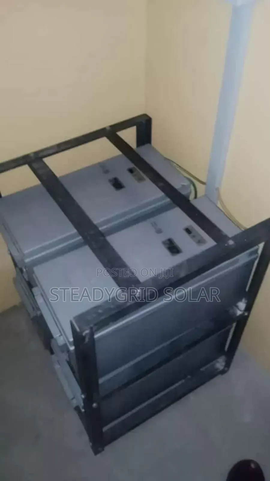 Srne 5kva Solar Inverter With Rugged Dry Cell Batteries 