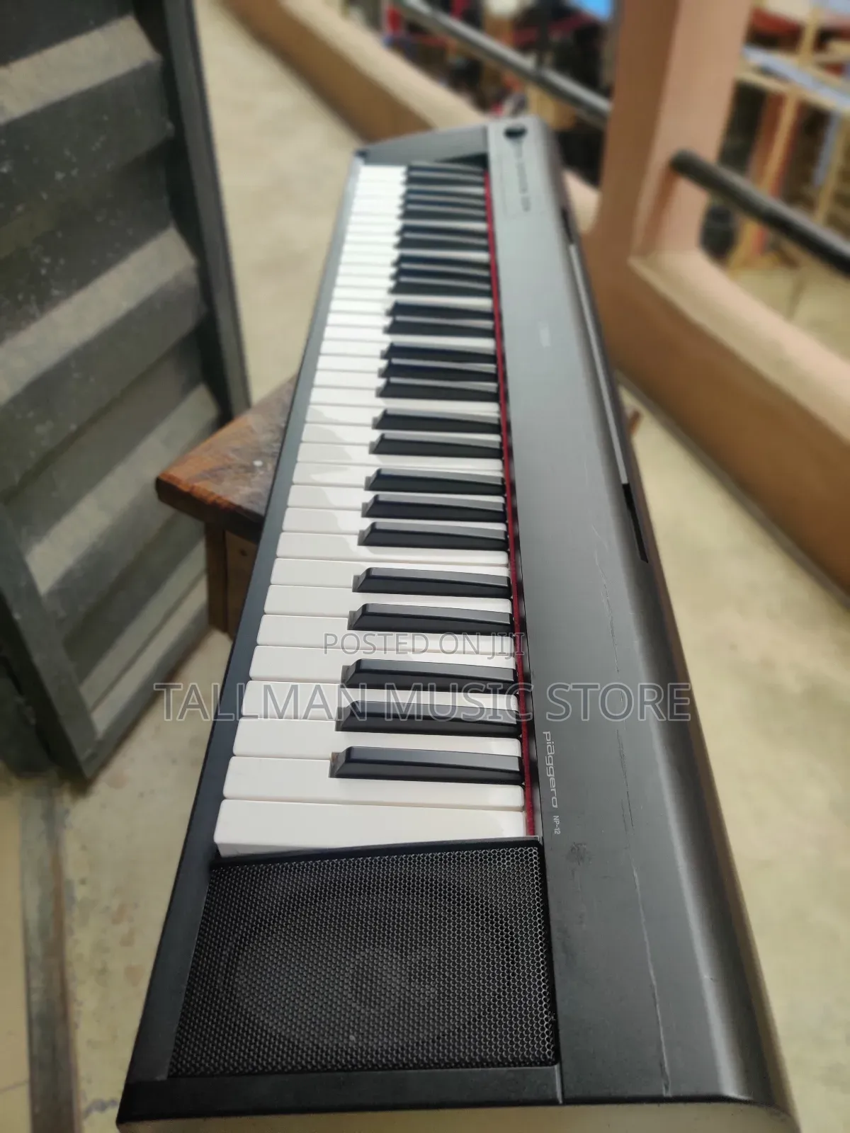 Yamaha NP-12