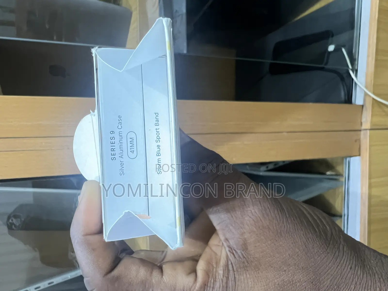 Apple Iwatch Series 9 41mm - Silver - Al Storm Blue