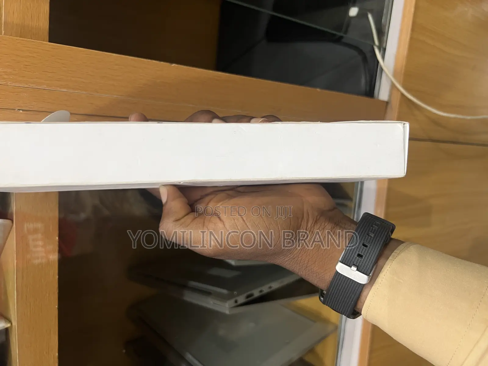 Apple Iwatch Series 9 41mm - Silver - Al Storm Blue