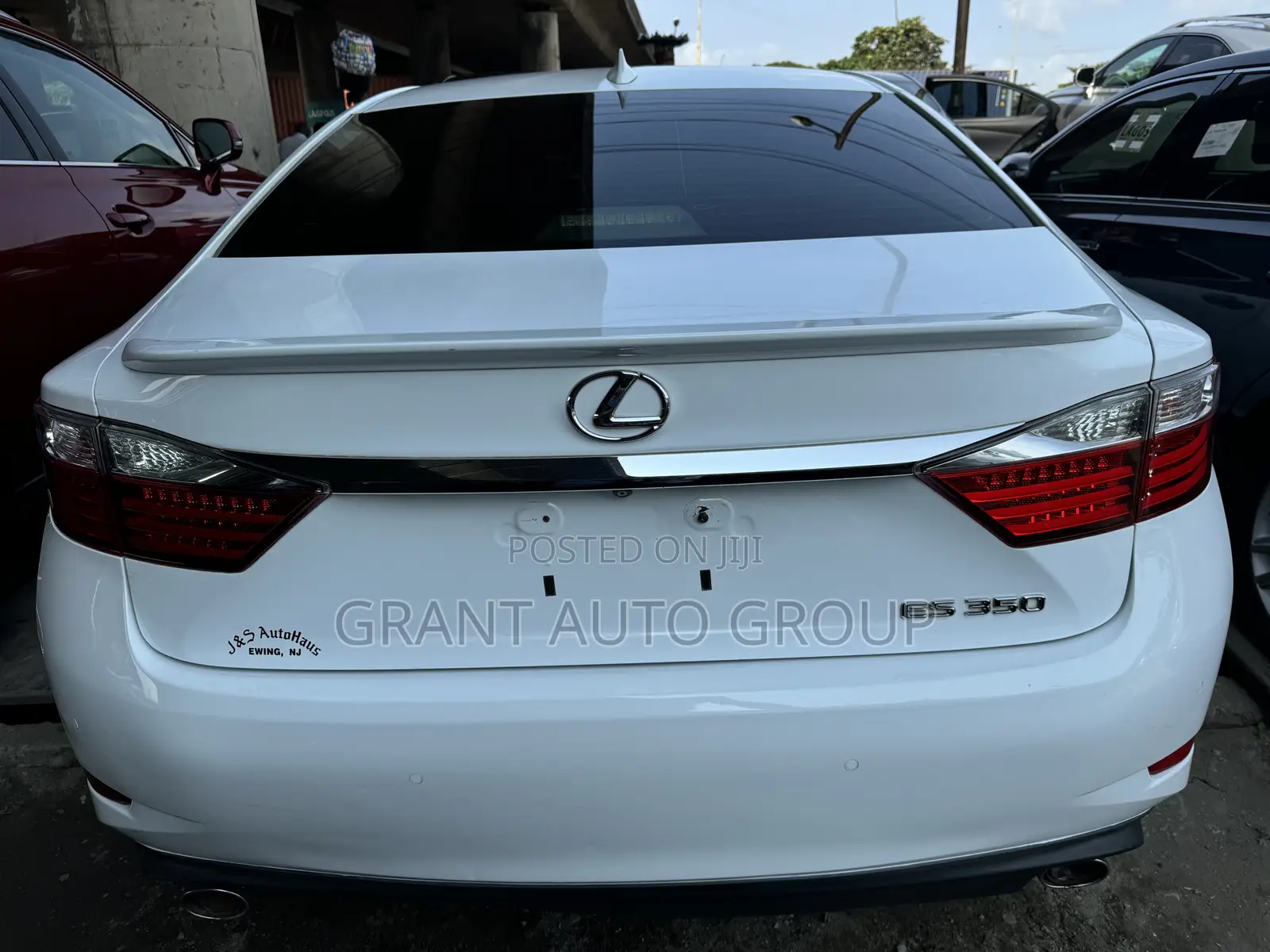 Lexus ES 350 FWD 2015 White