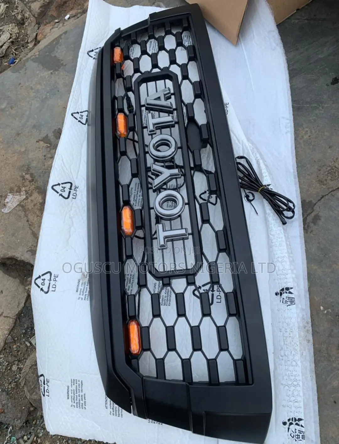 Front Grille Sequoia 2010 Model With Toyota Logo
