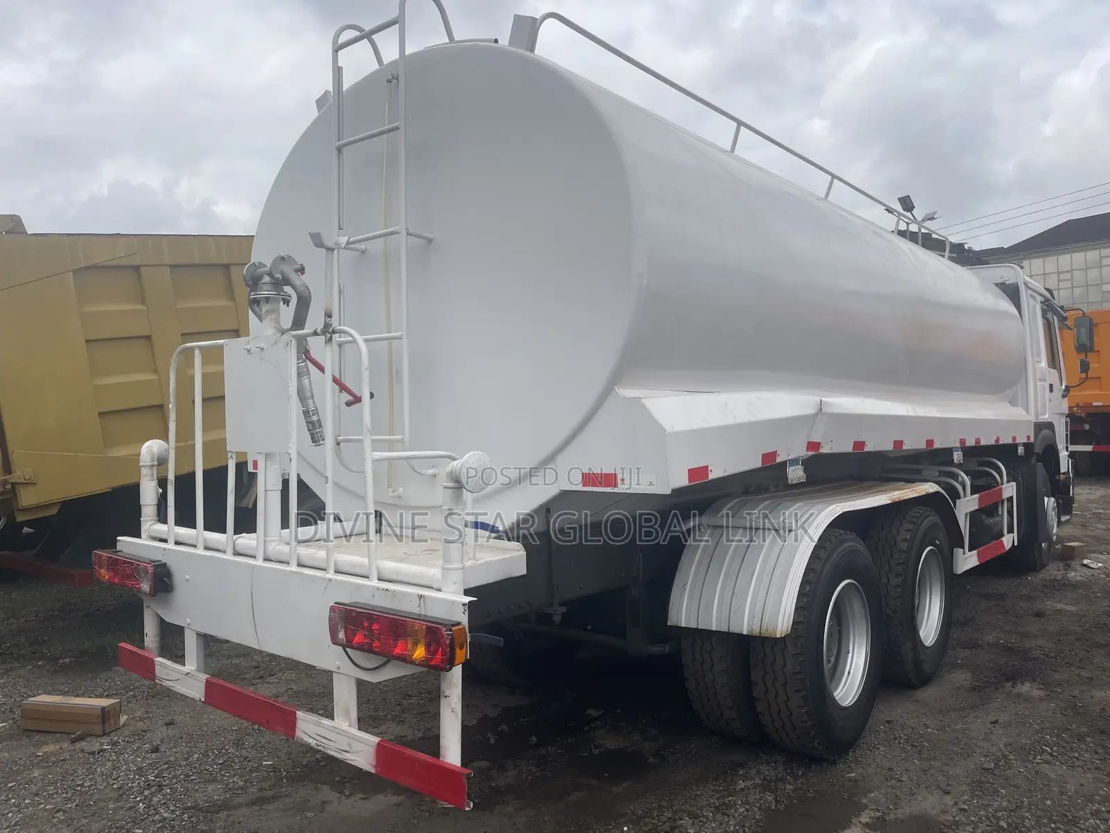 Howo Water Tank
