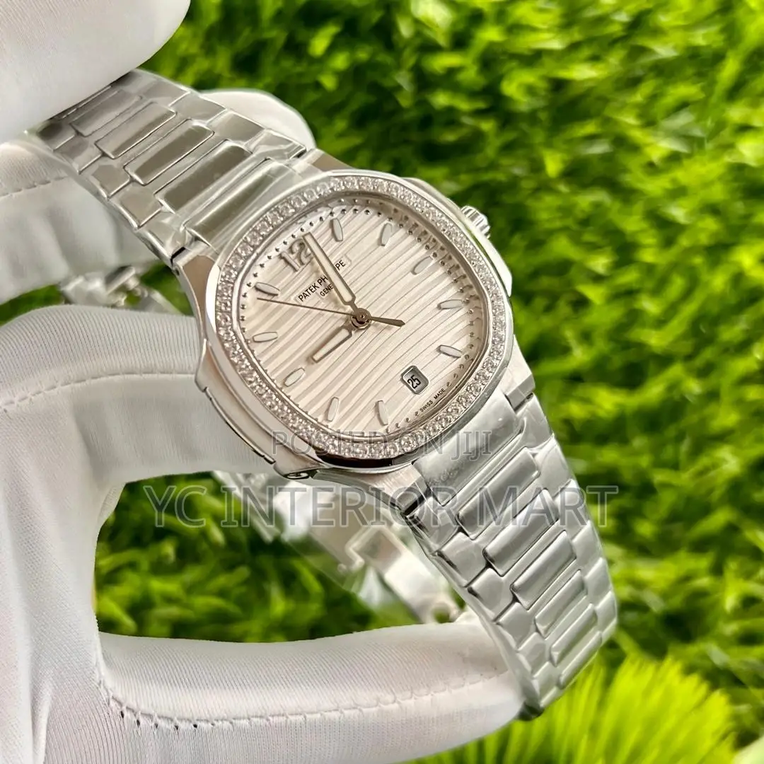 Patek Philippe Nautilus Luxury Wristwatch