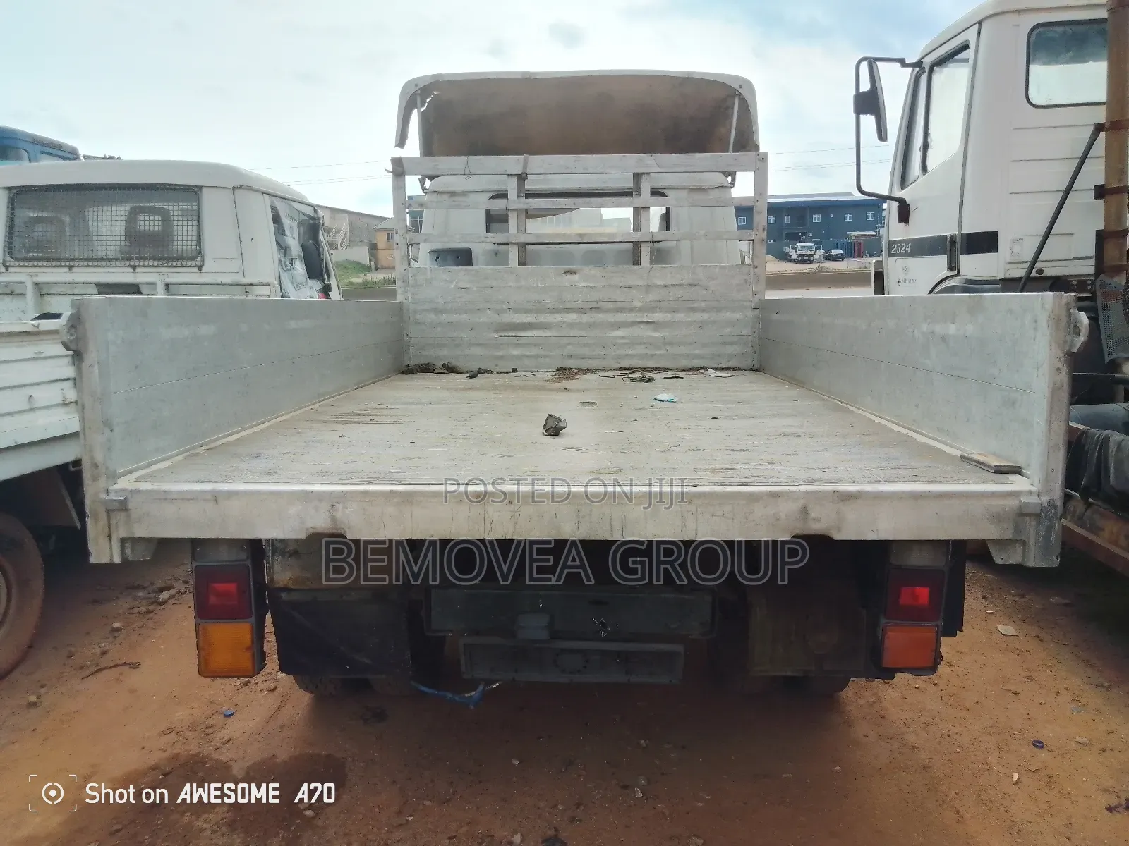 Mitsubishi Canter Mini Truck