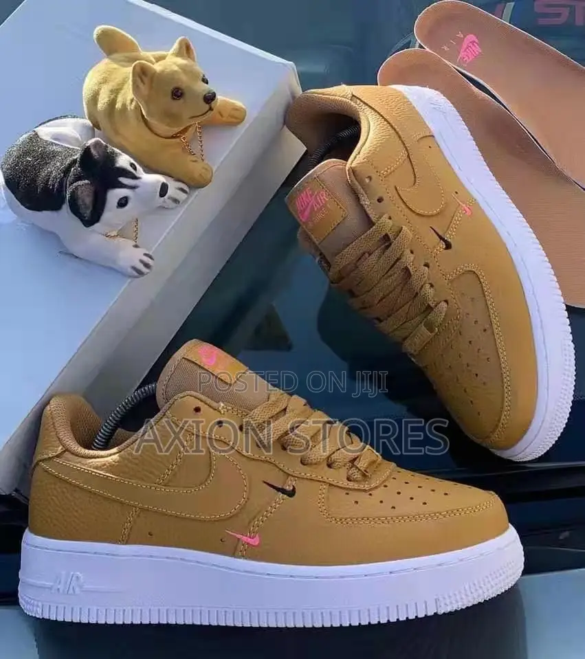 High Quality Nike Sneakers