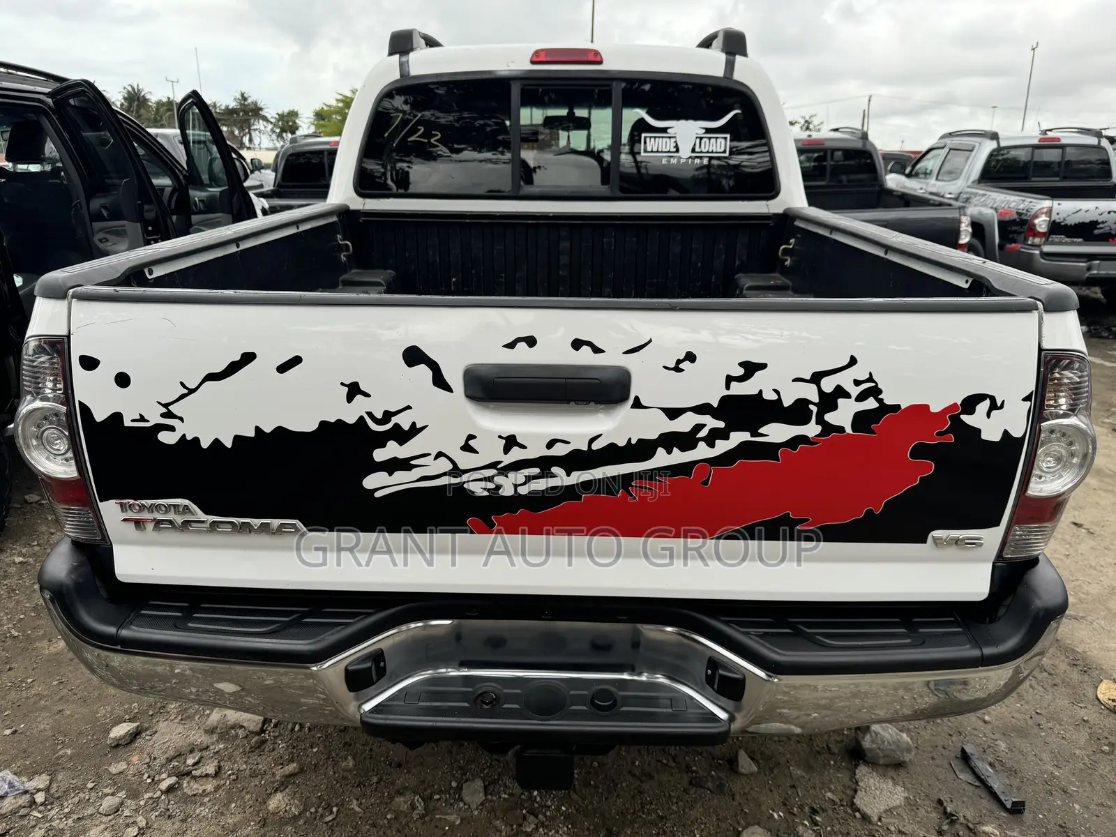 Toyota Tacoma 2013 White
