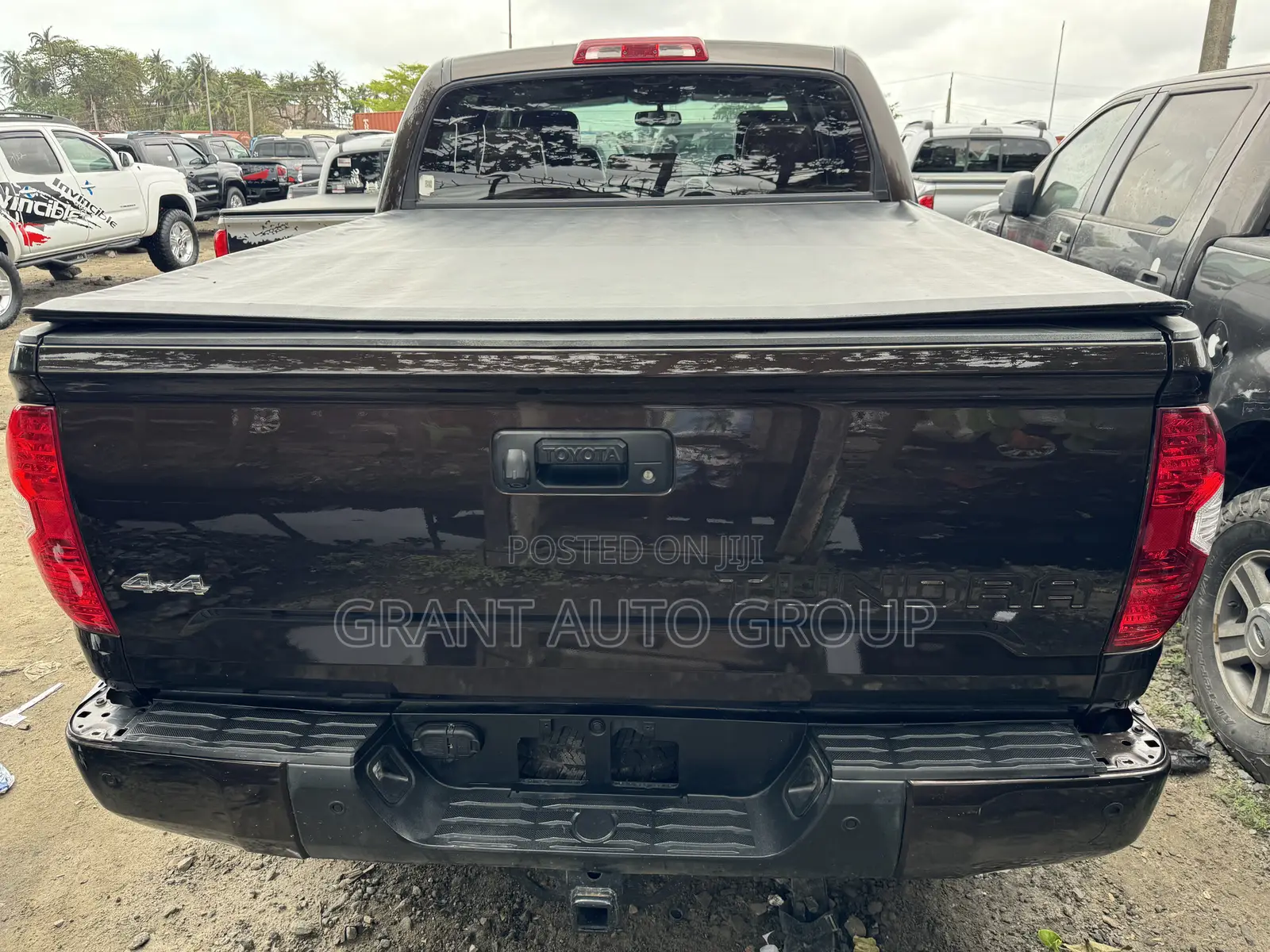 Toyota Tundra 1794 5.7L V8 w/FFV 4x4 CrewMax 5.6 ft. box 145.7 in. WB